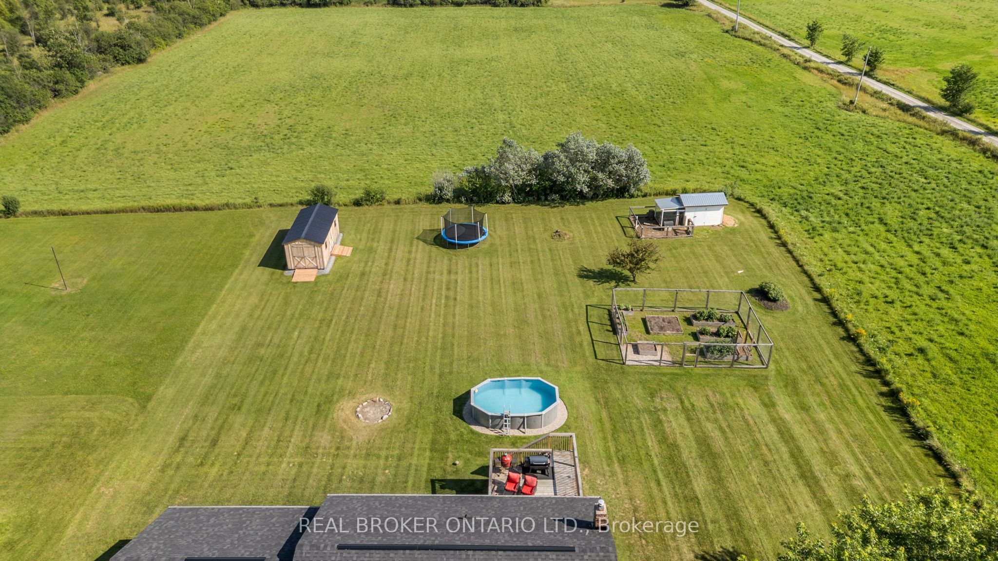 2341 9th Line Road Property Photo 36