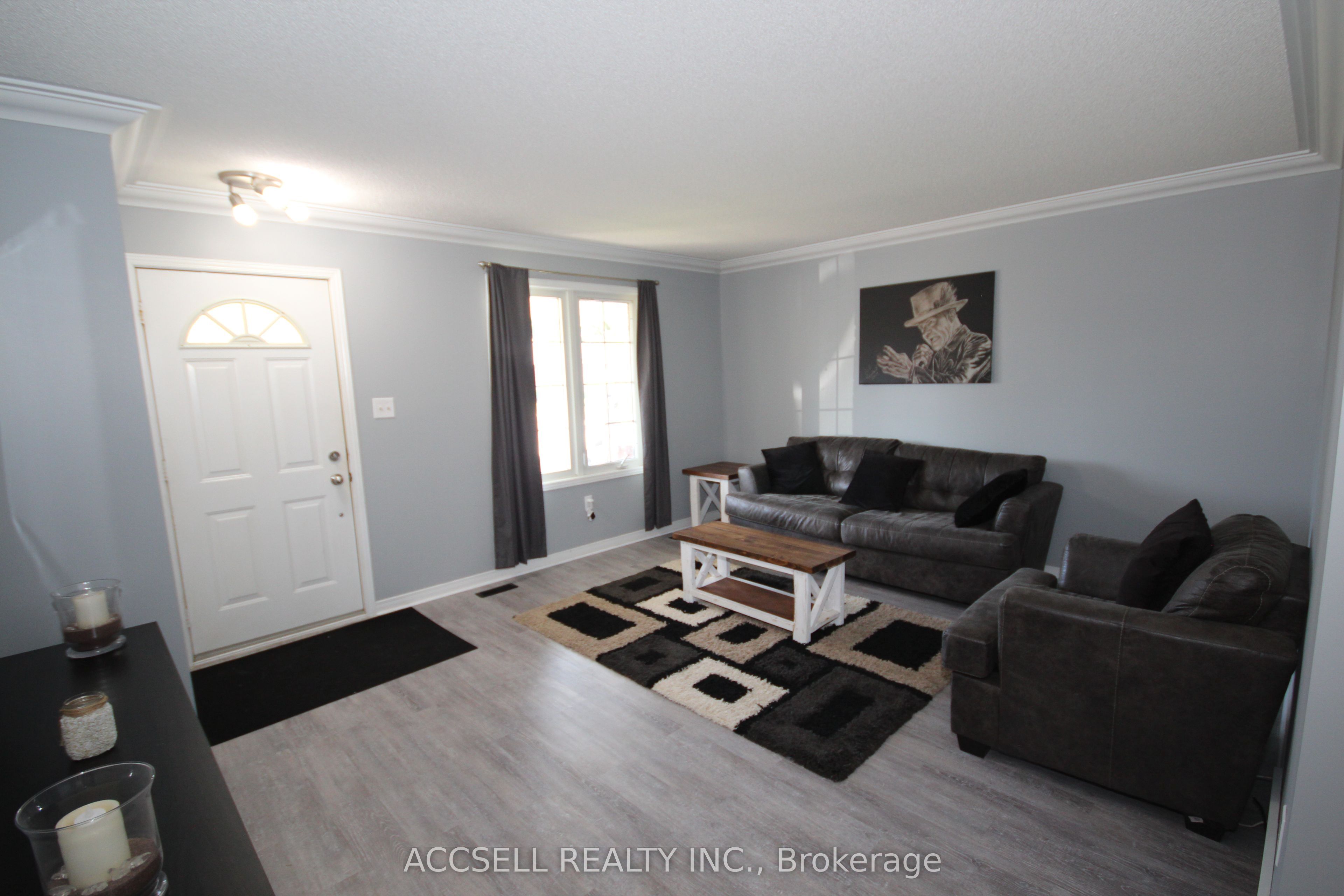 635 Highview Drive Property Photo 4