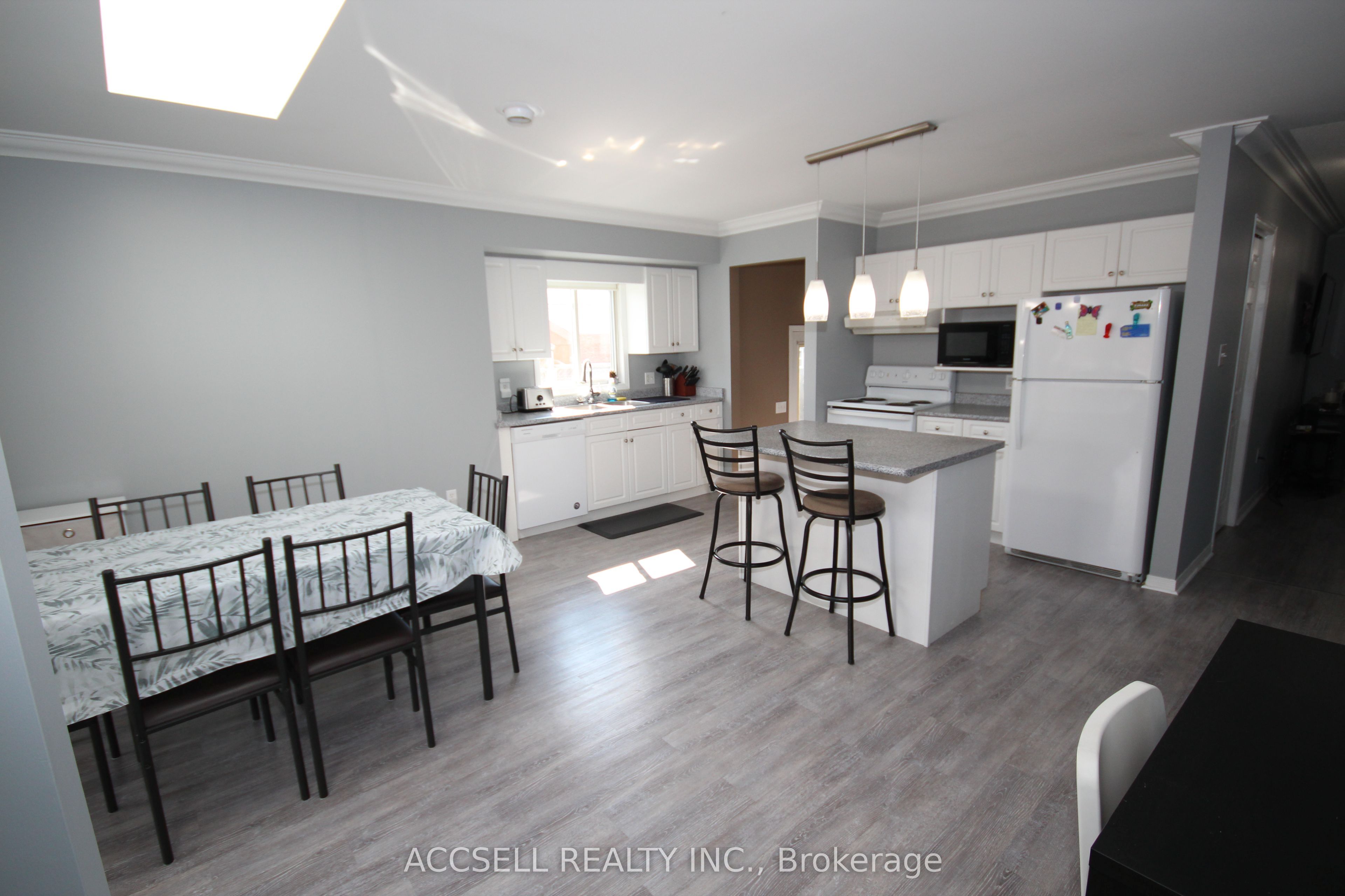 635 Highview Drive Property Photo 10