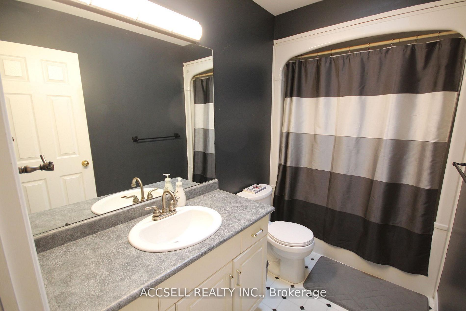 635 Highview Drive Property Photo 15