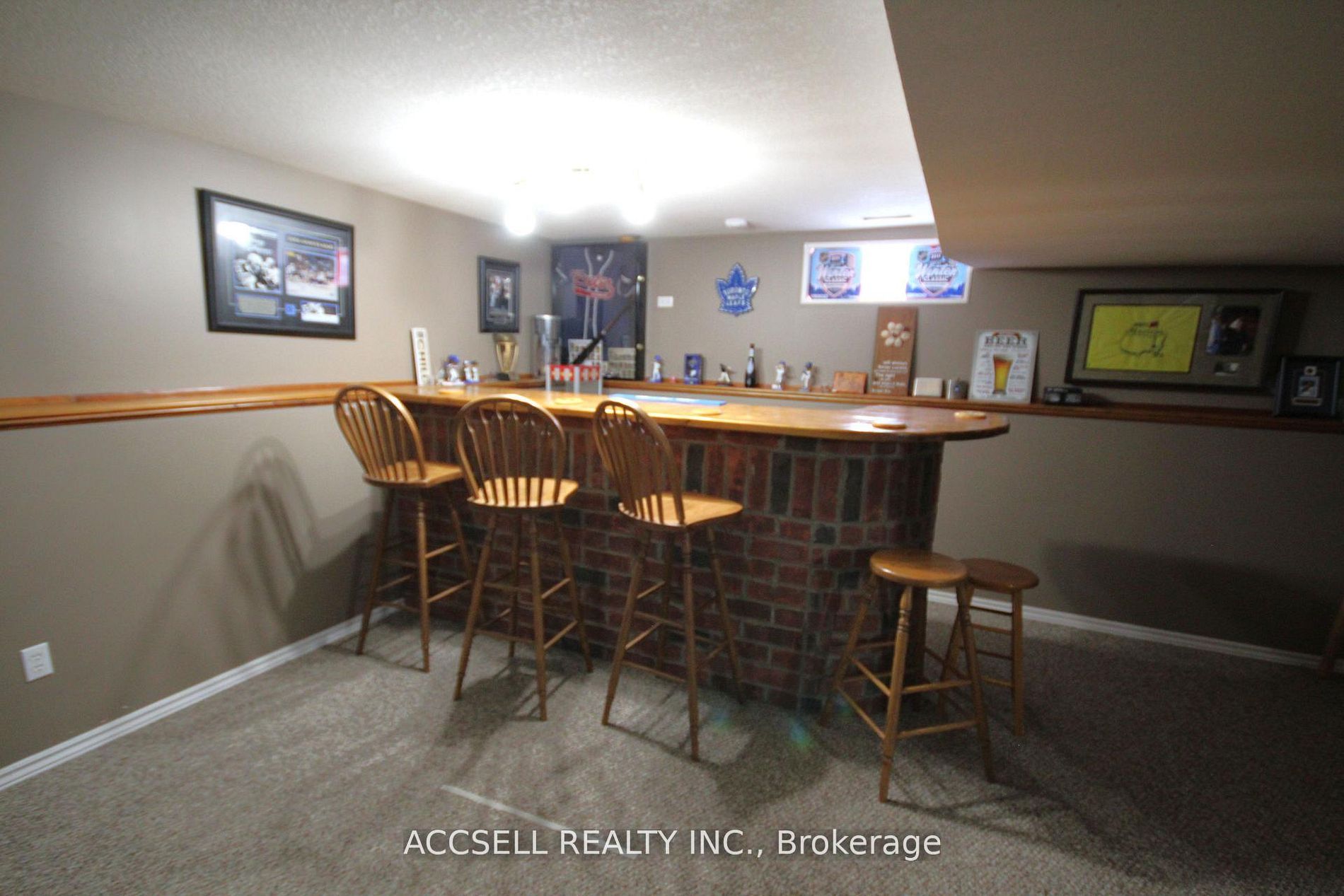 635 Highview Drive Property Photo 18