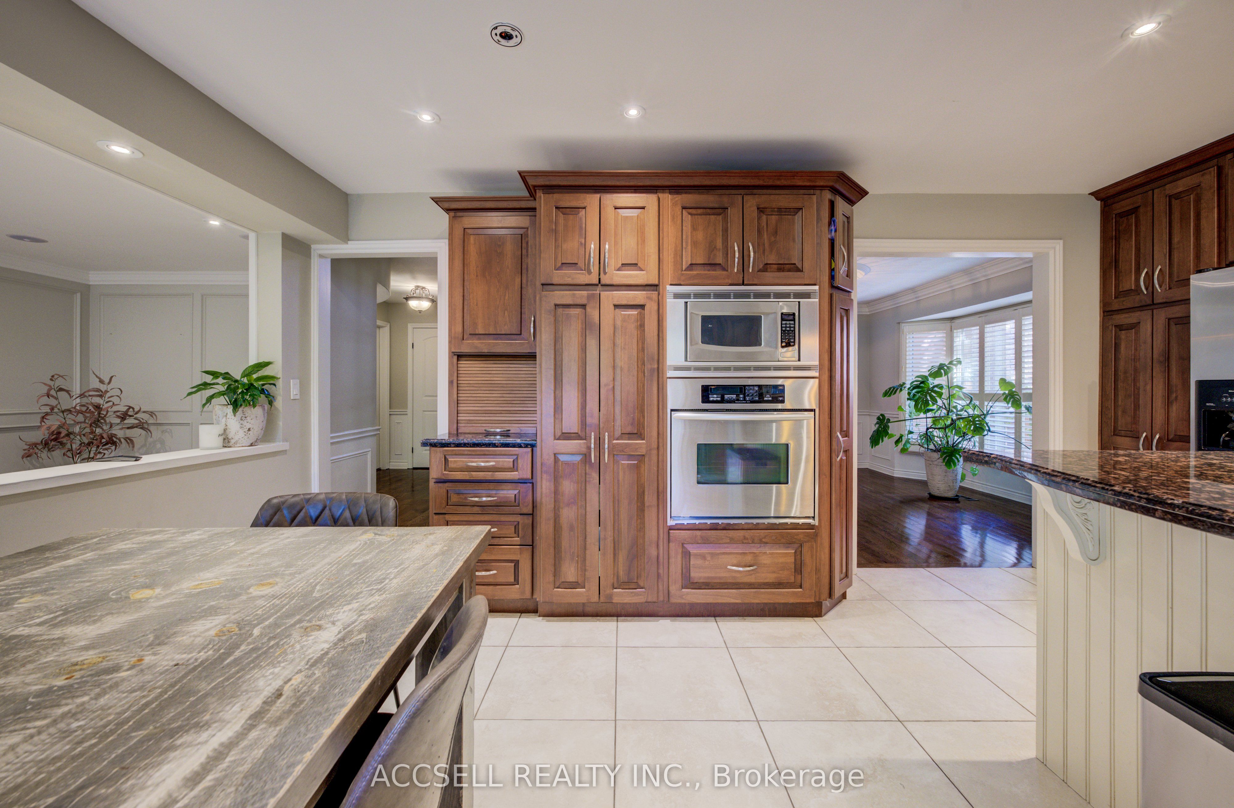 600 Highvalley Road Property Photo 5