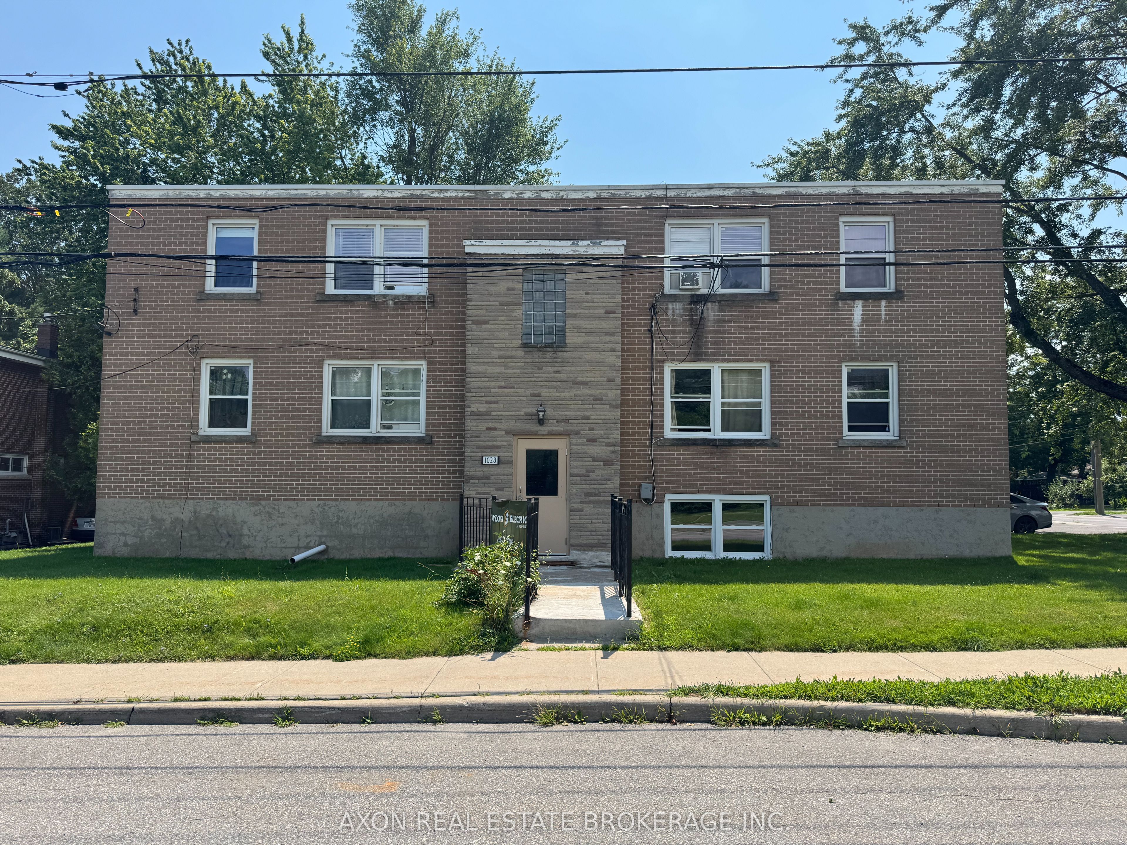 1028 Johnson Street Property Photo 2