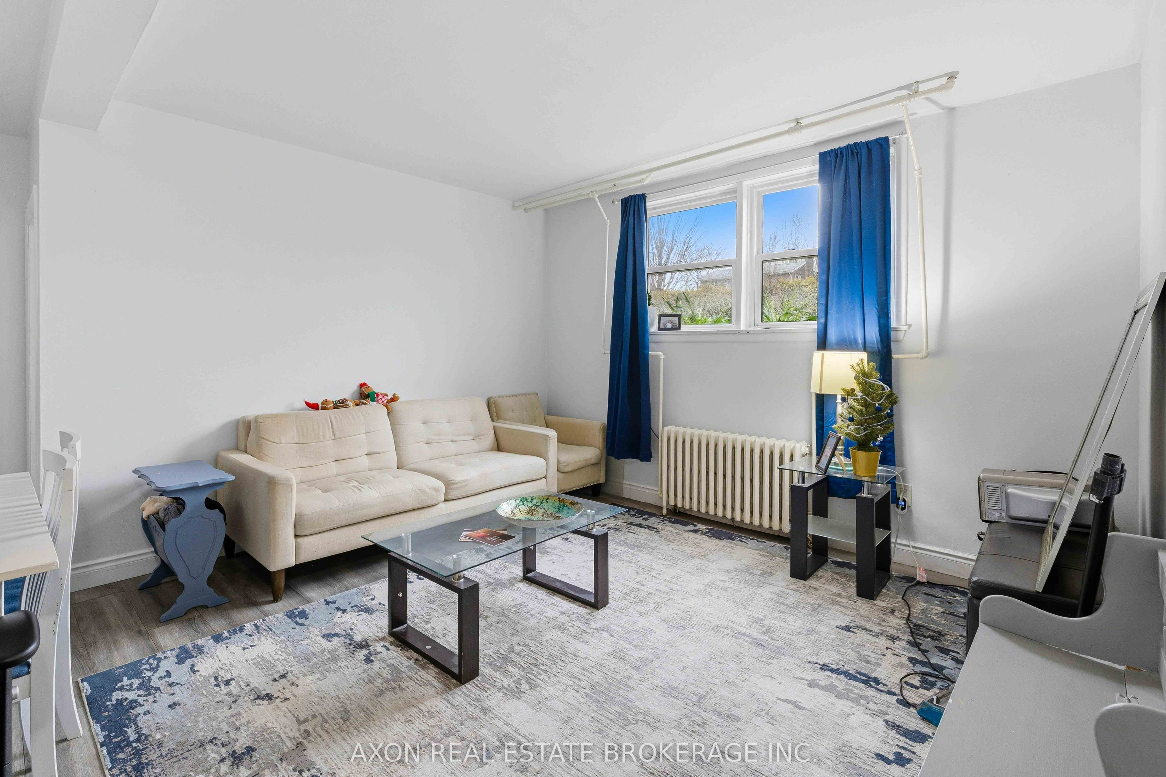 1028 Johnson Street Property Photo 15