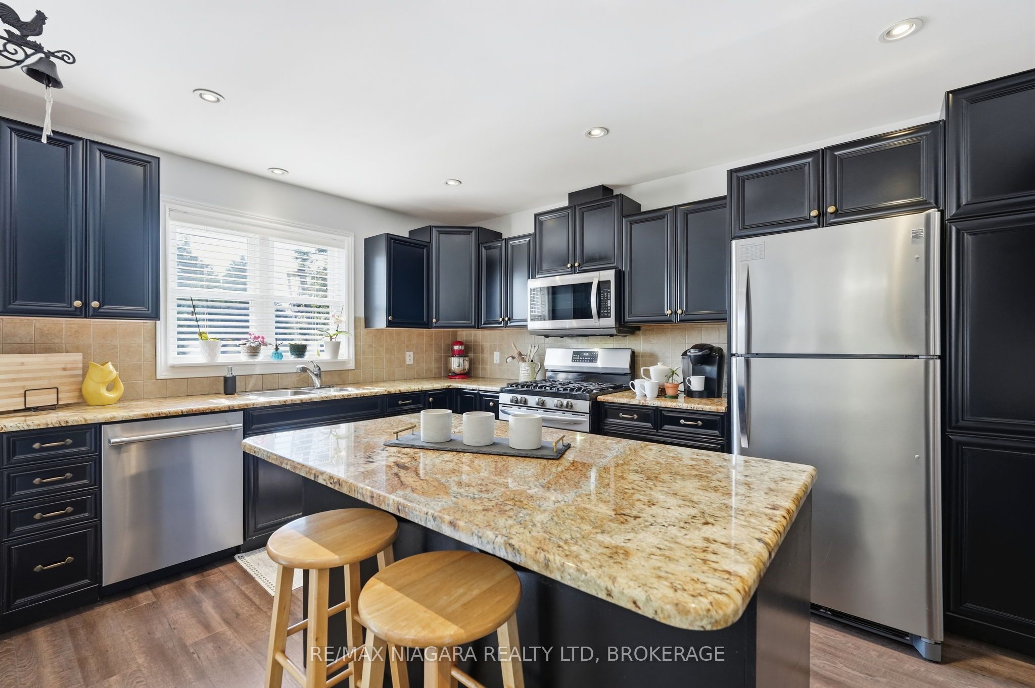 12 Lakeview Avenue Property Photo 10