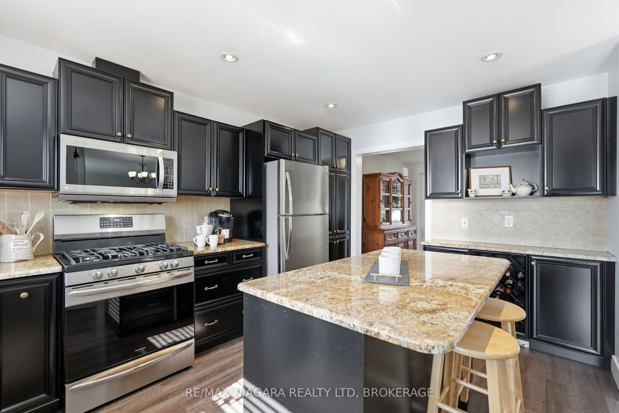12 Lakeview Avenue Property Photo 11