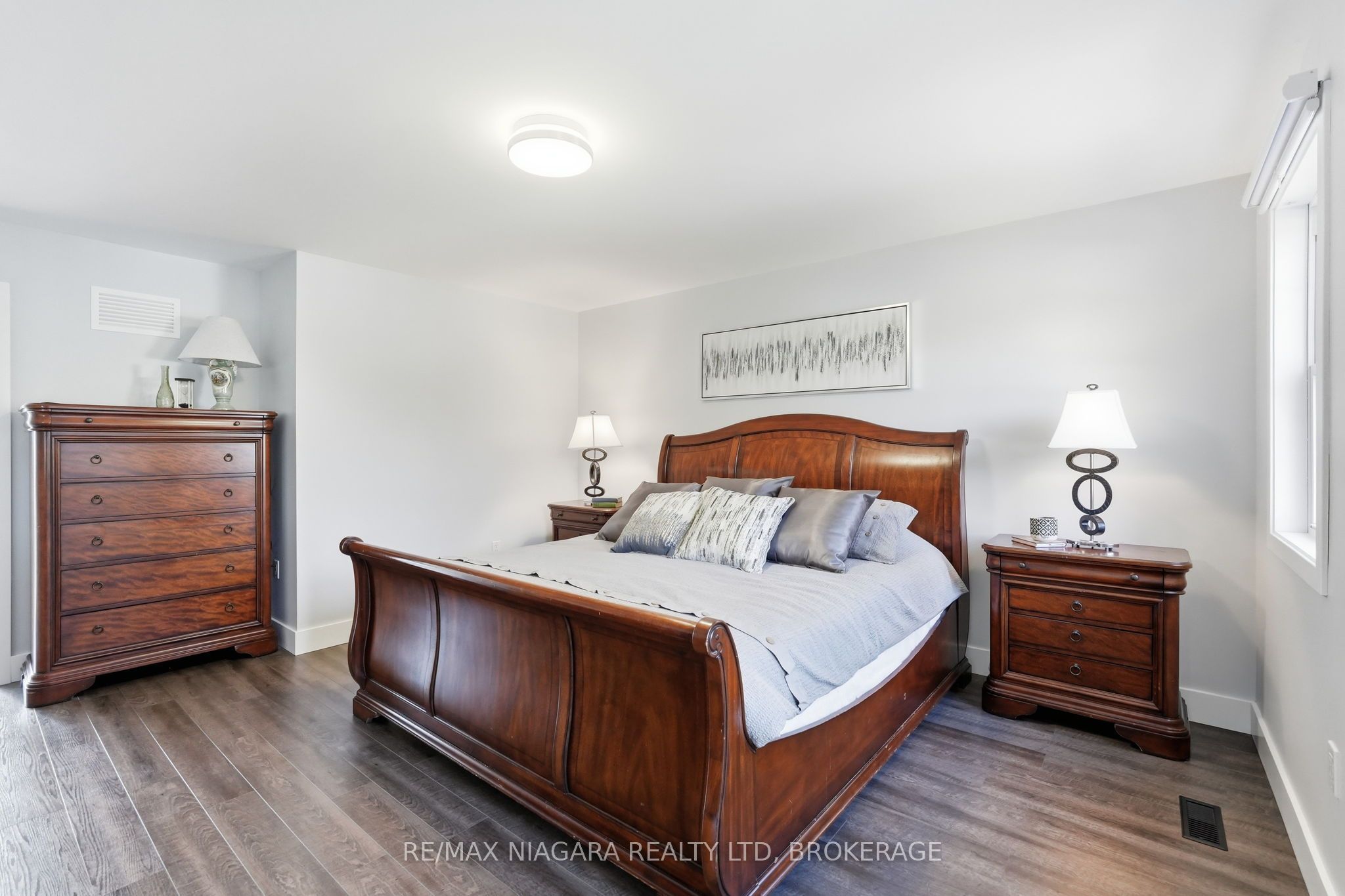 12 Lakeview Avenue Property Photo 18