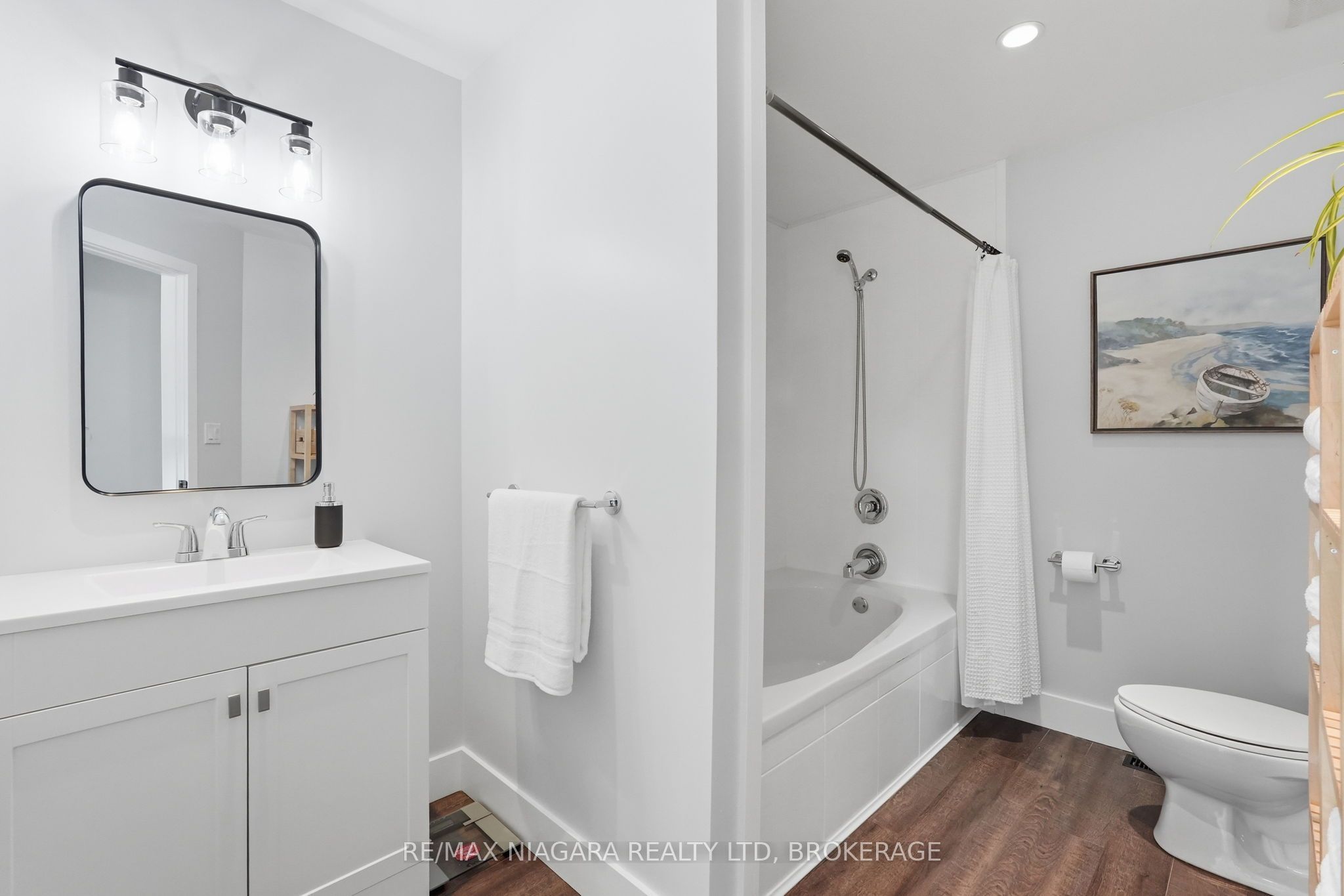 12 Lakeview Avenue Property Photo 25