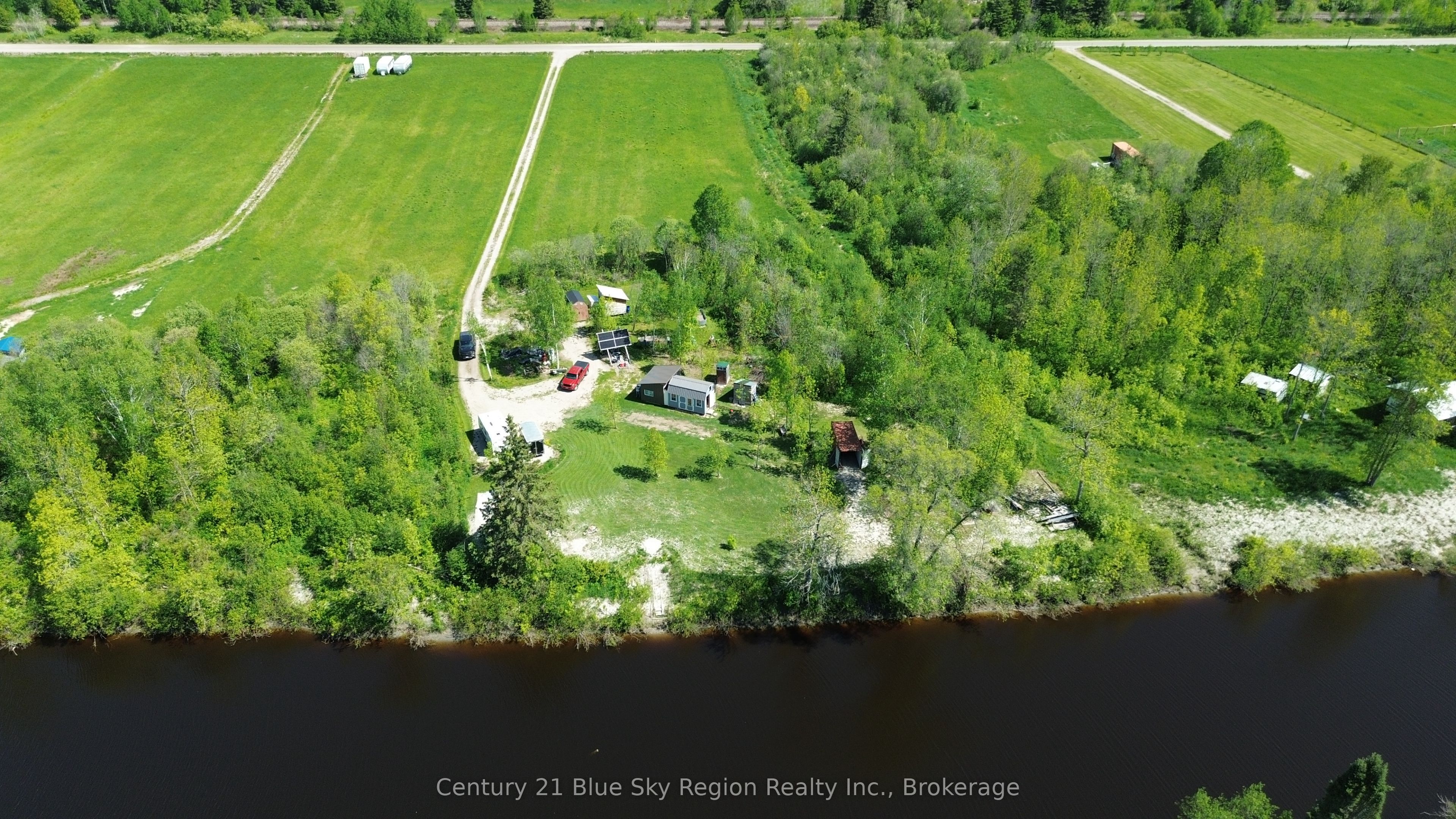 342 Old Highway 17 Property Photo 1