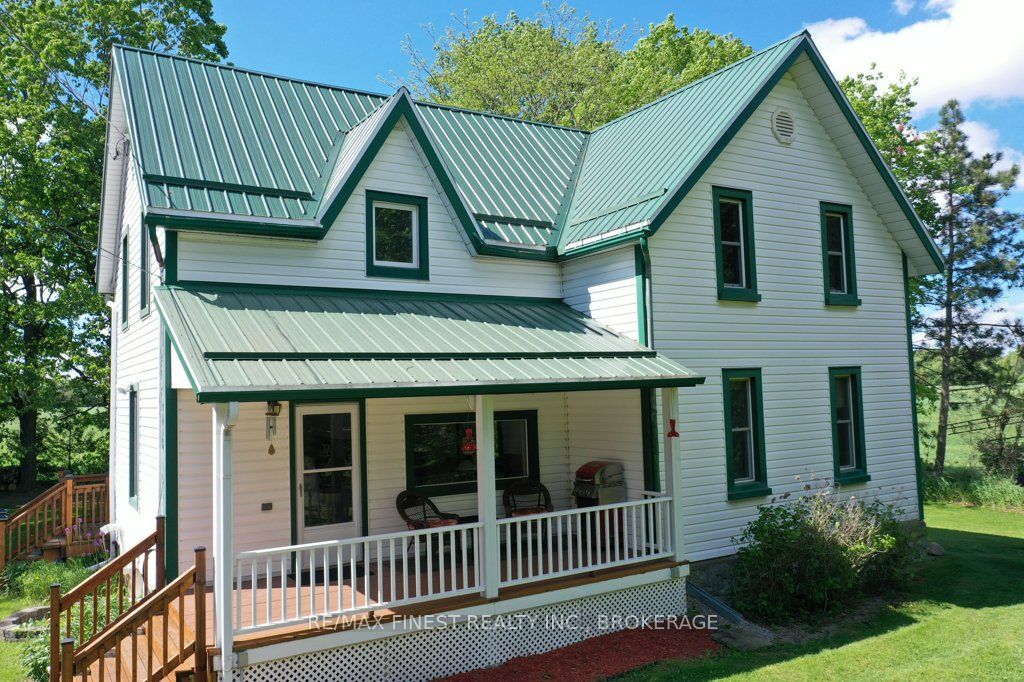 697 Warburton Road Property Photo 28