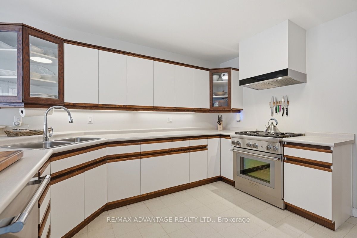 1 Smallman Drive Property Photo 13