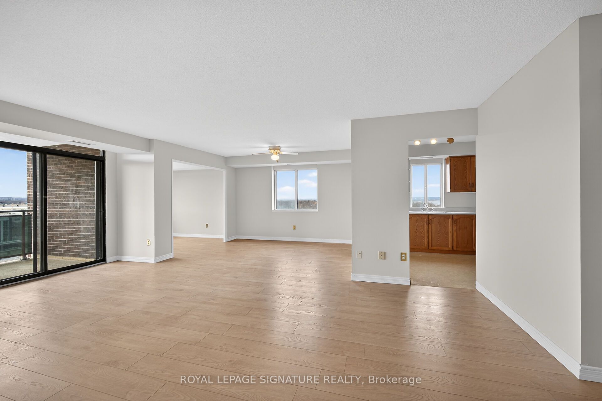 301 Frances Avenue 907 Property Photo 8