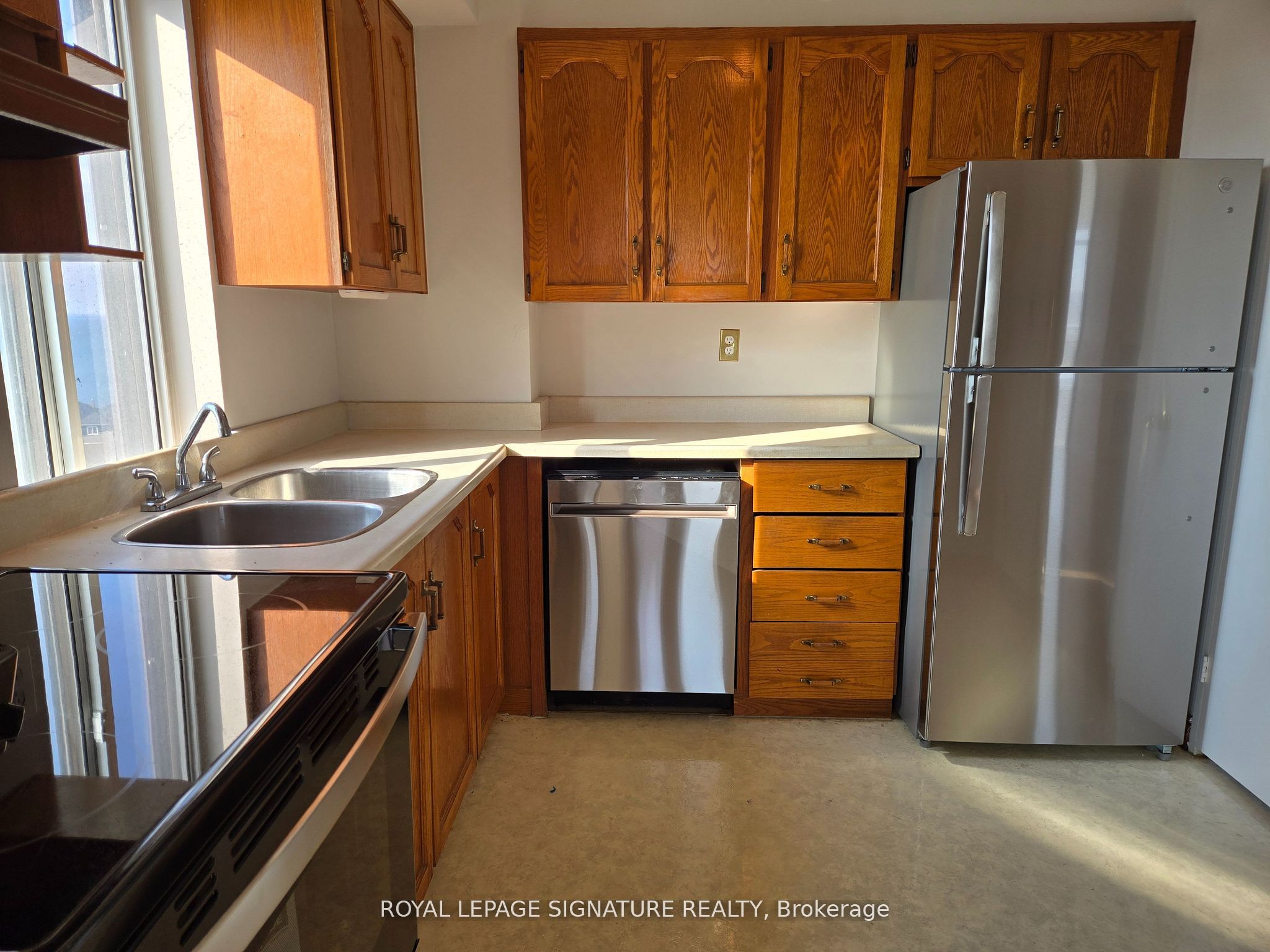 301 Frances Avenue 907 Property Photo 13