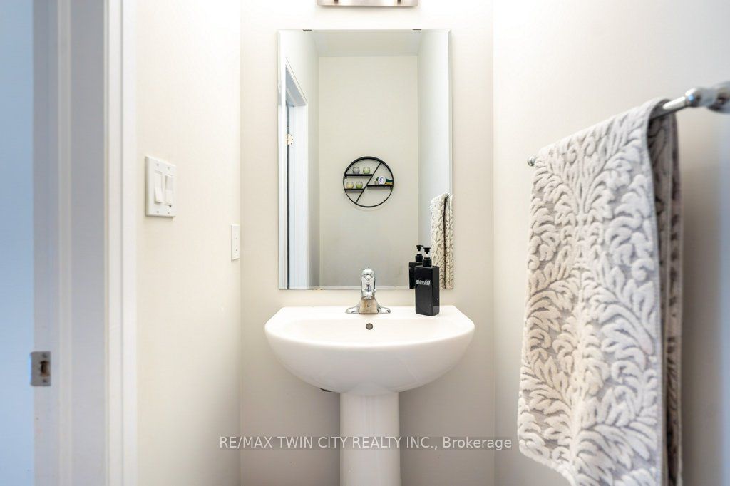 3 Visionary Avenue Property Photo 17