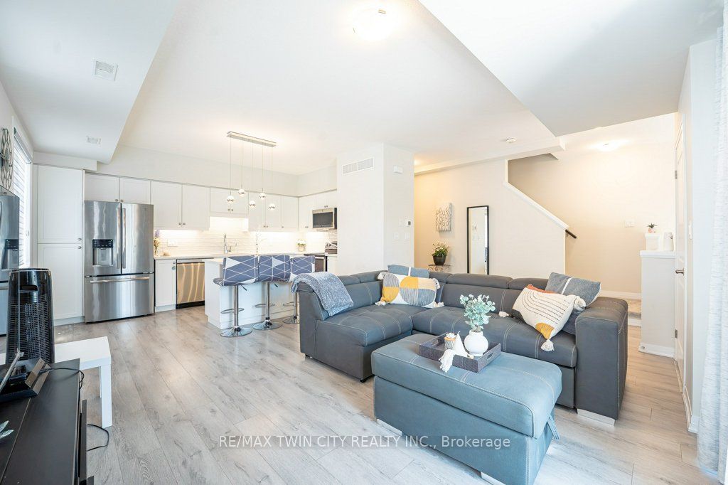 3 Visionary Avenue Property Photo 24