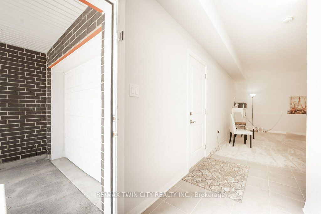 3 Visionary Avenue Property Photo 29