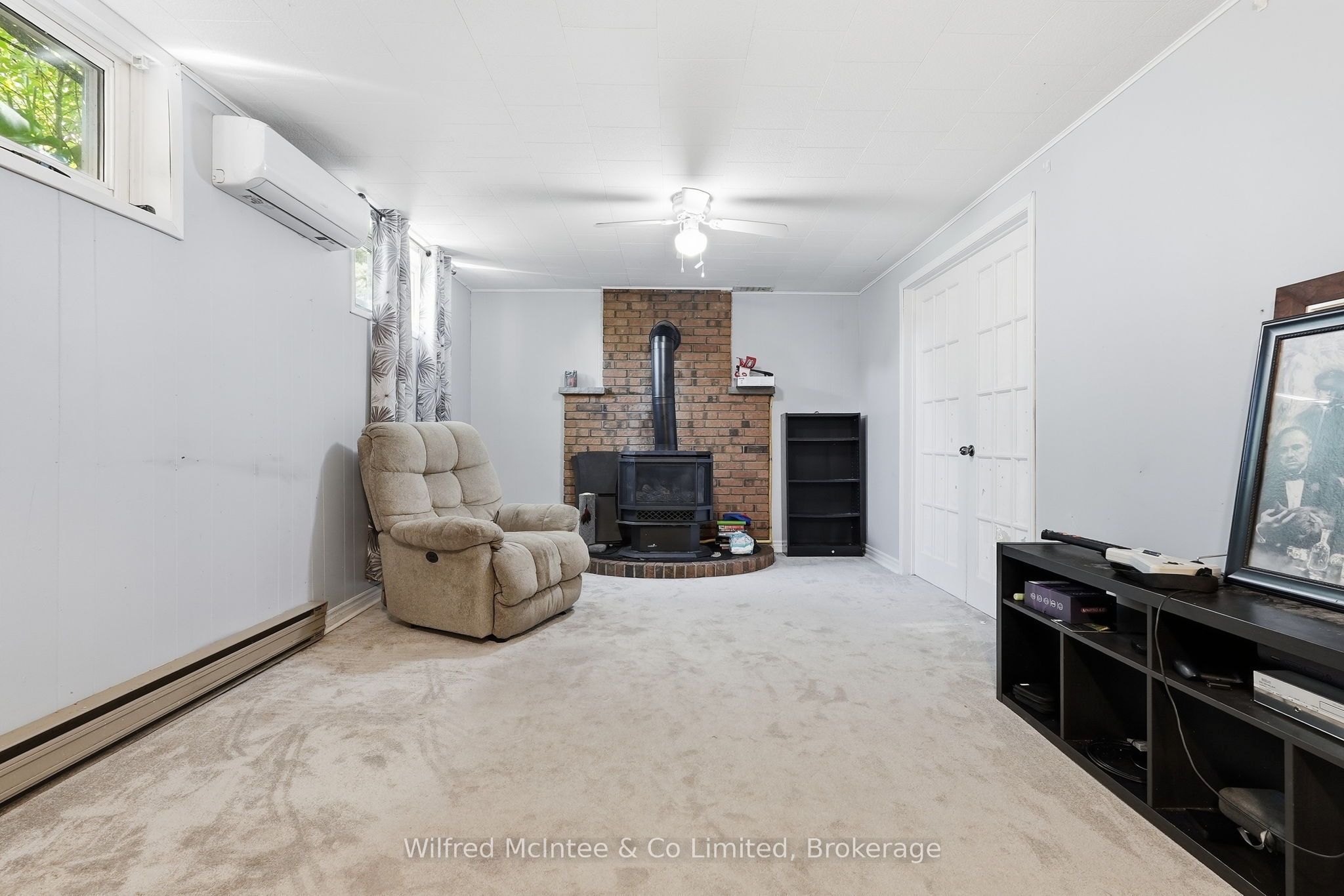 3 Bradley Street Property Photo 23