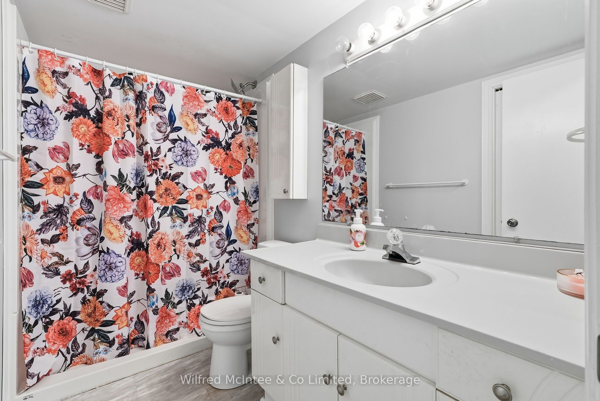 3 Bradley Street Property Photo 29