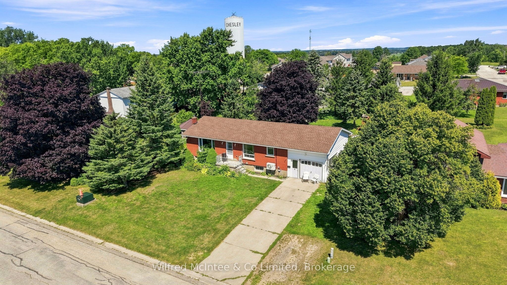 3 Bradley Street Property Photo 38