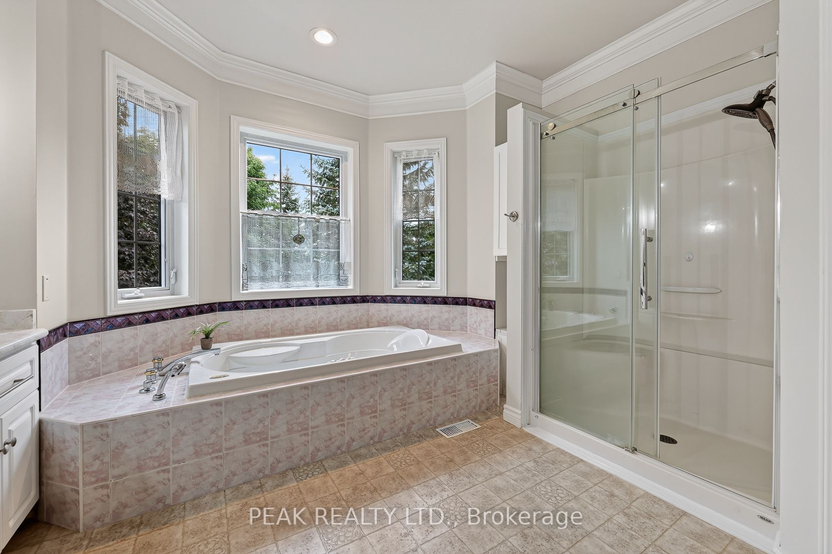 92 Shephard Place Property Photo 17