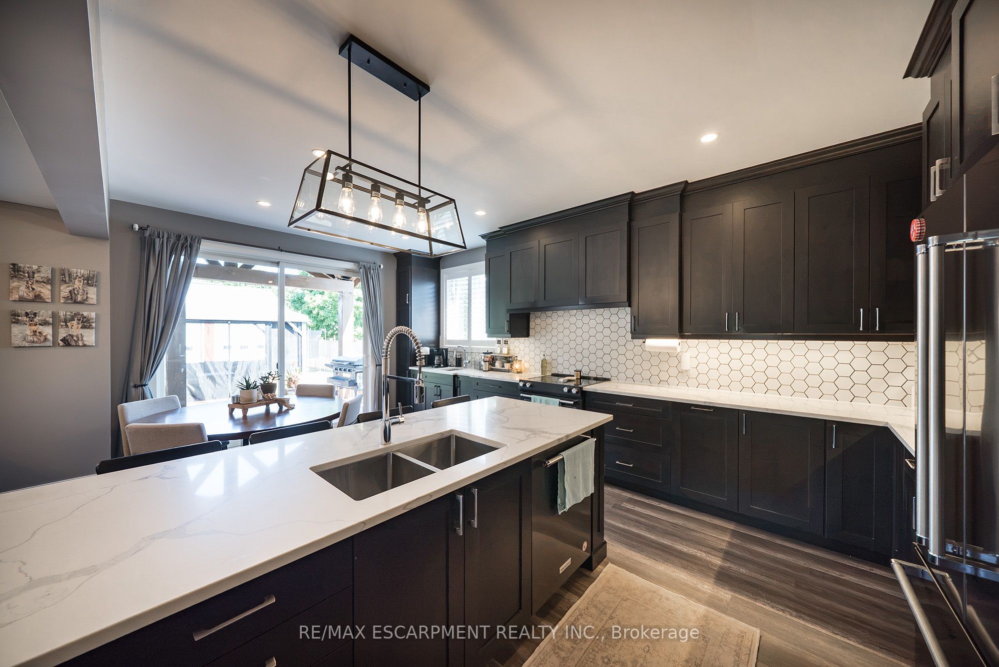 166 King Street Property Photo 13