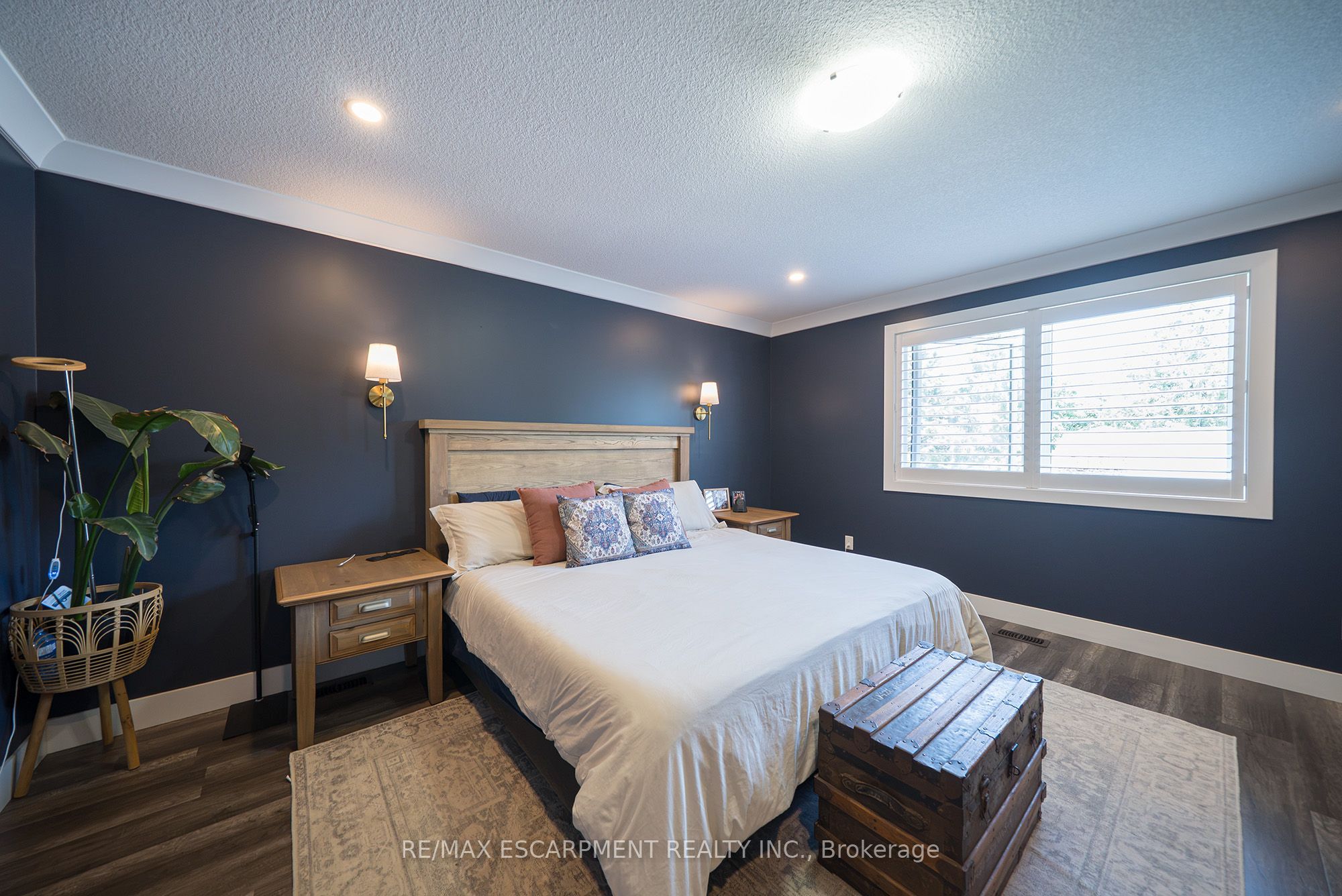 166 King Street Property Photo 20
