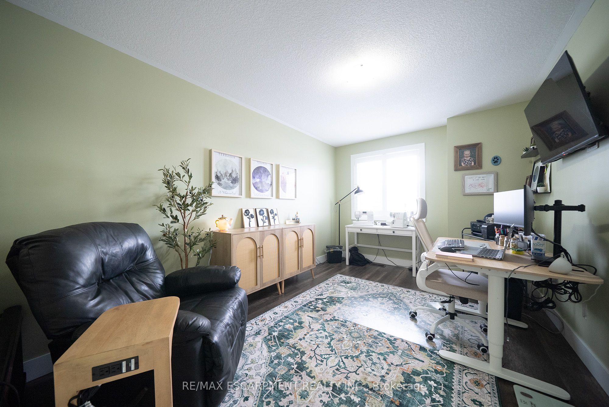 166 King Street Property Photo 25