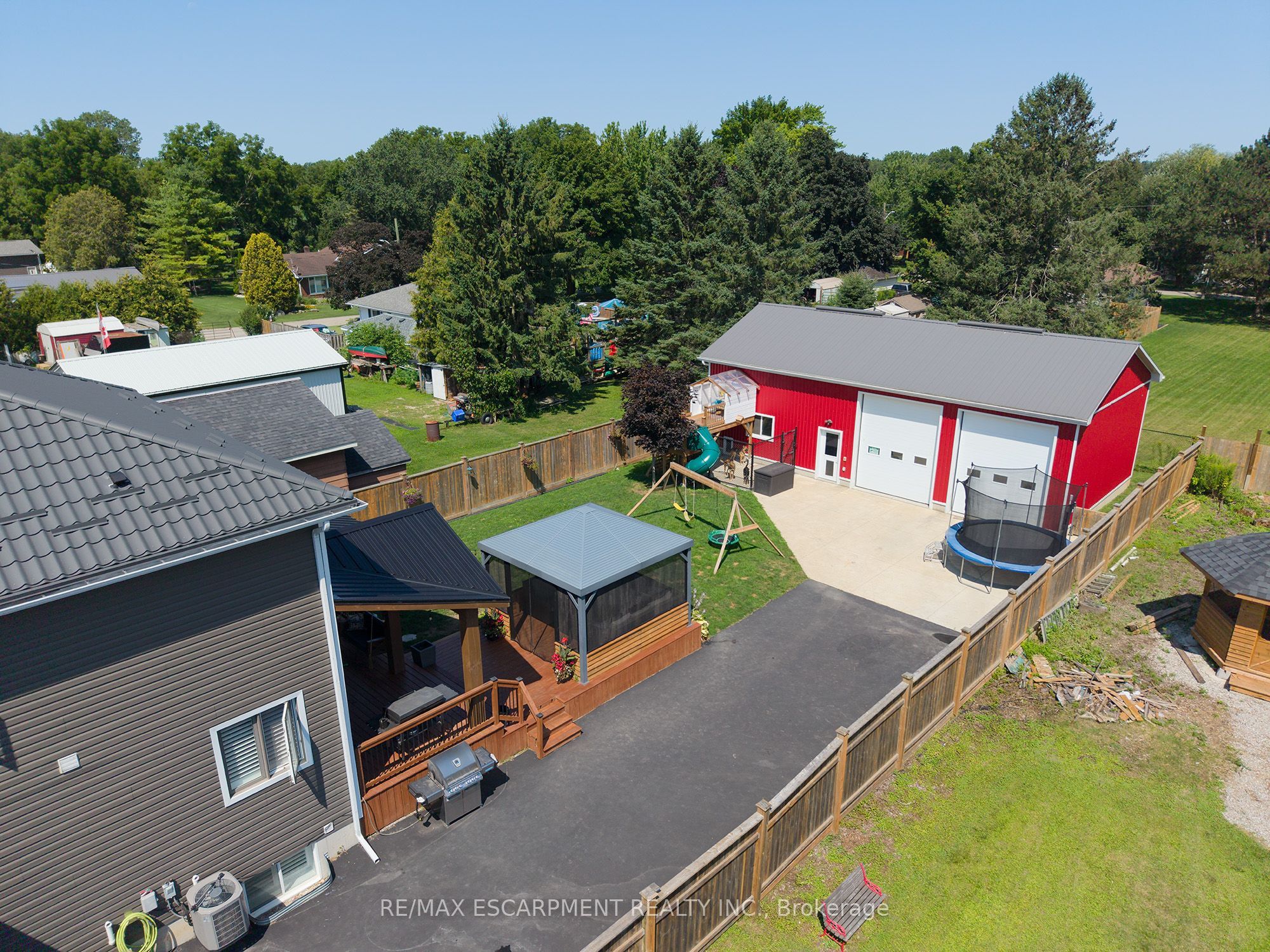 166 King Street Property Photo 49