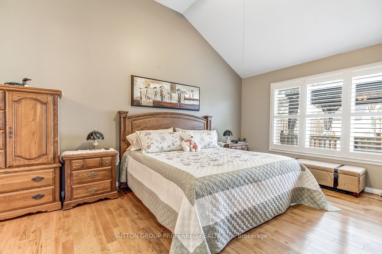 857 Silversmith Street Property Photo 10