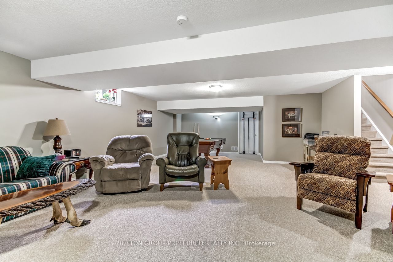 857 Silversmith Street Property Photo 18