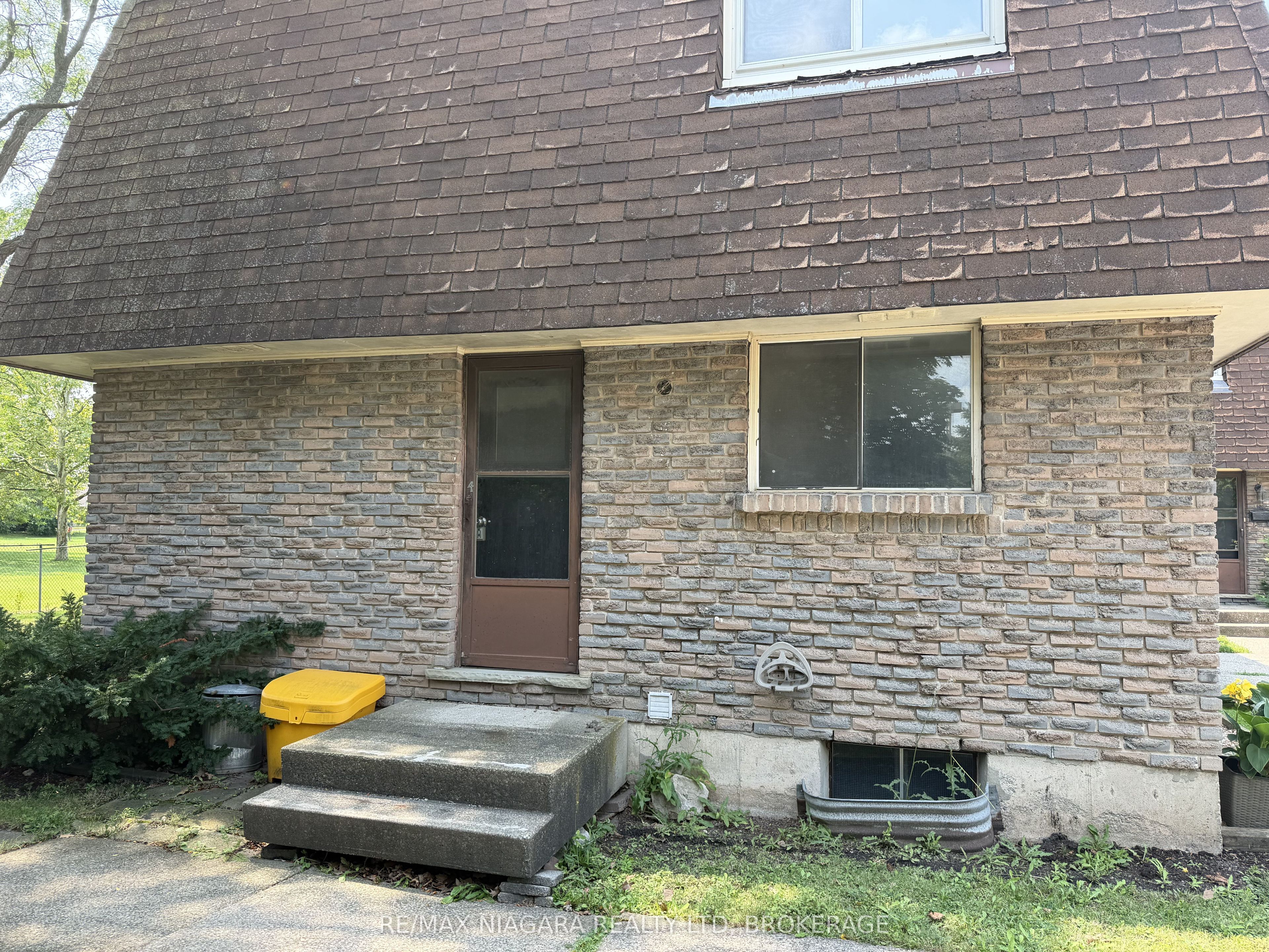 21 Woodlawn Road 4 Property Photo 1