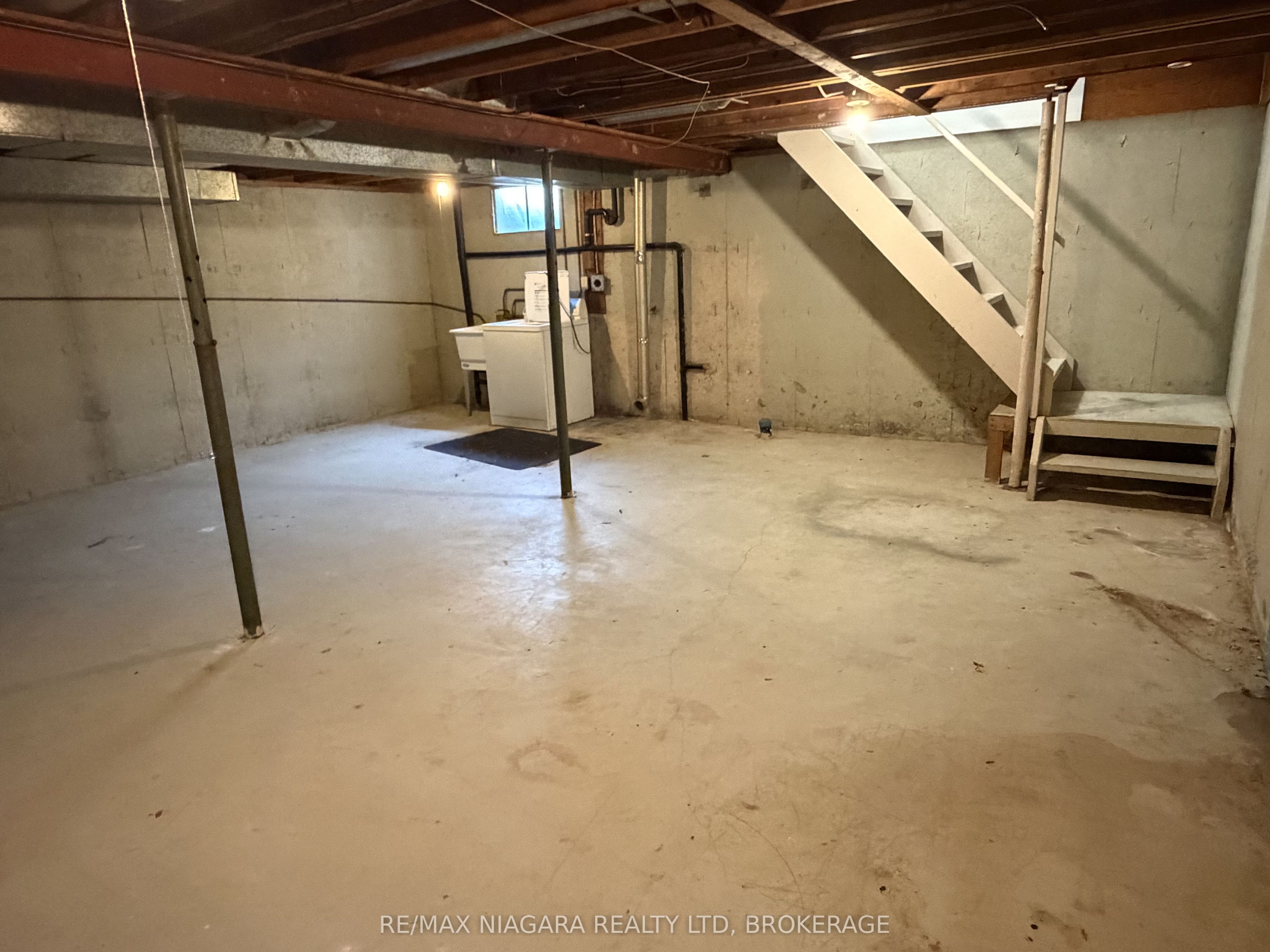 21 Woodlawn Road 4 Property Photo 15