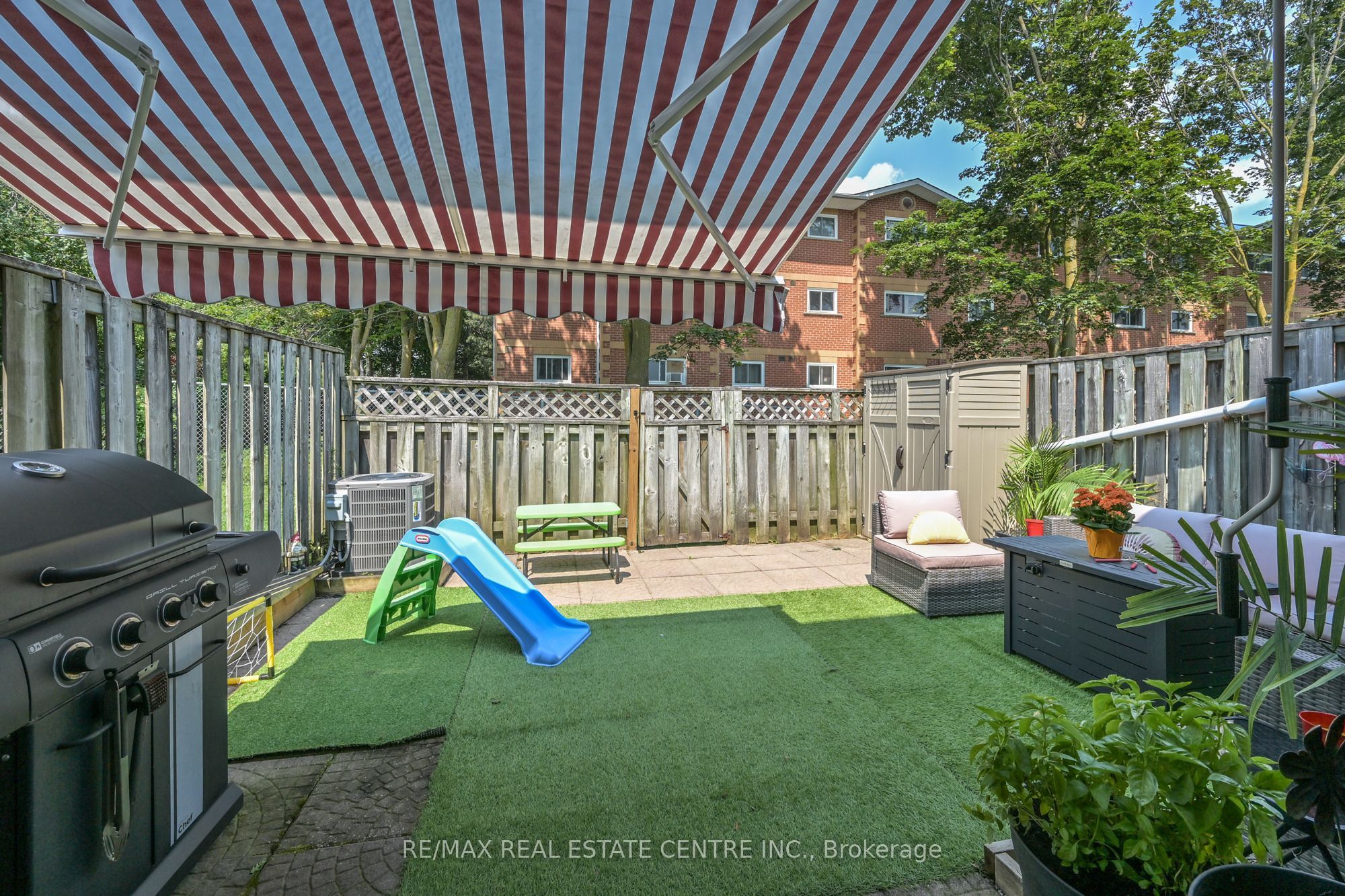 325 William Street 1 Property Photo 26