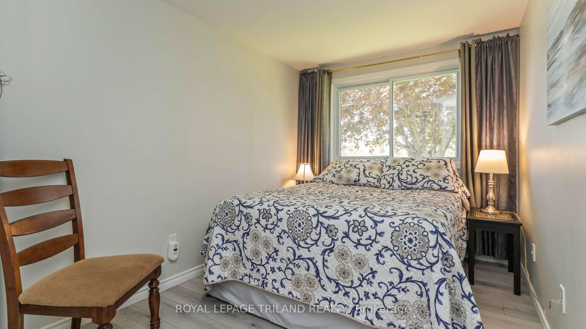 7 Stirling Crescent Property Photo 18