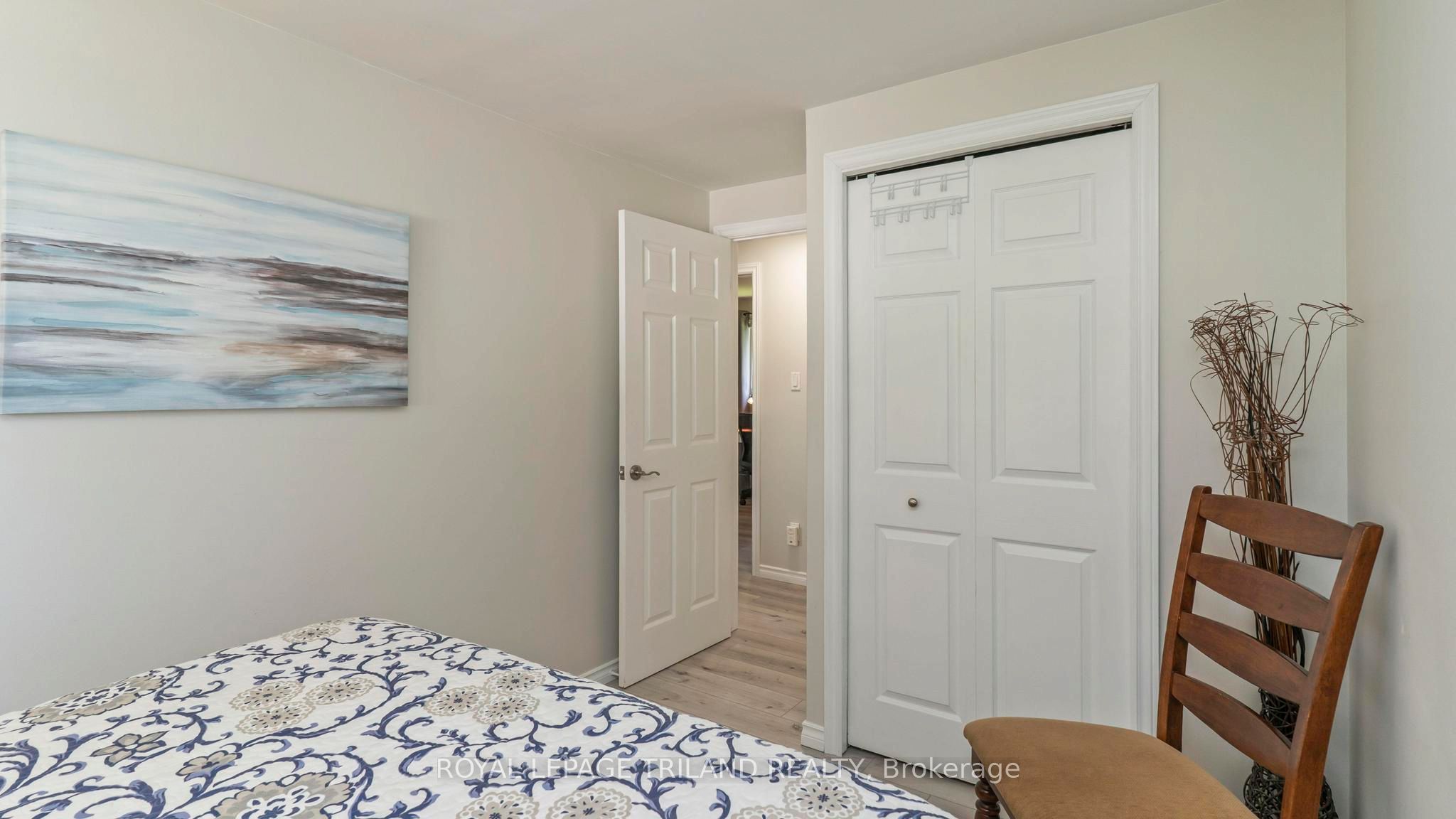 7 Stirling Crescent Property Photo 19