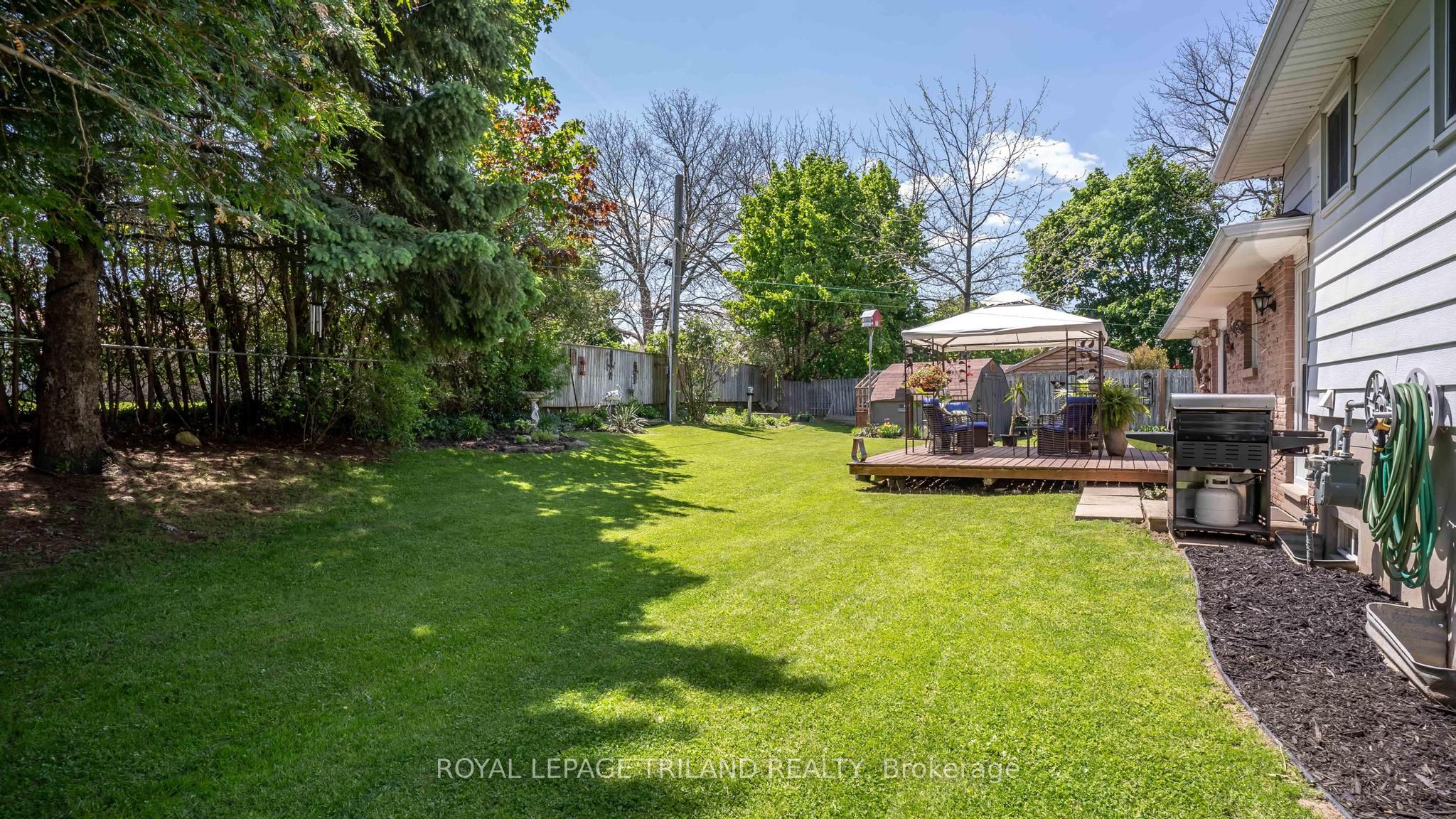 7 Stirling Crescent Property Photo 38