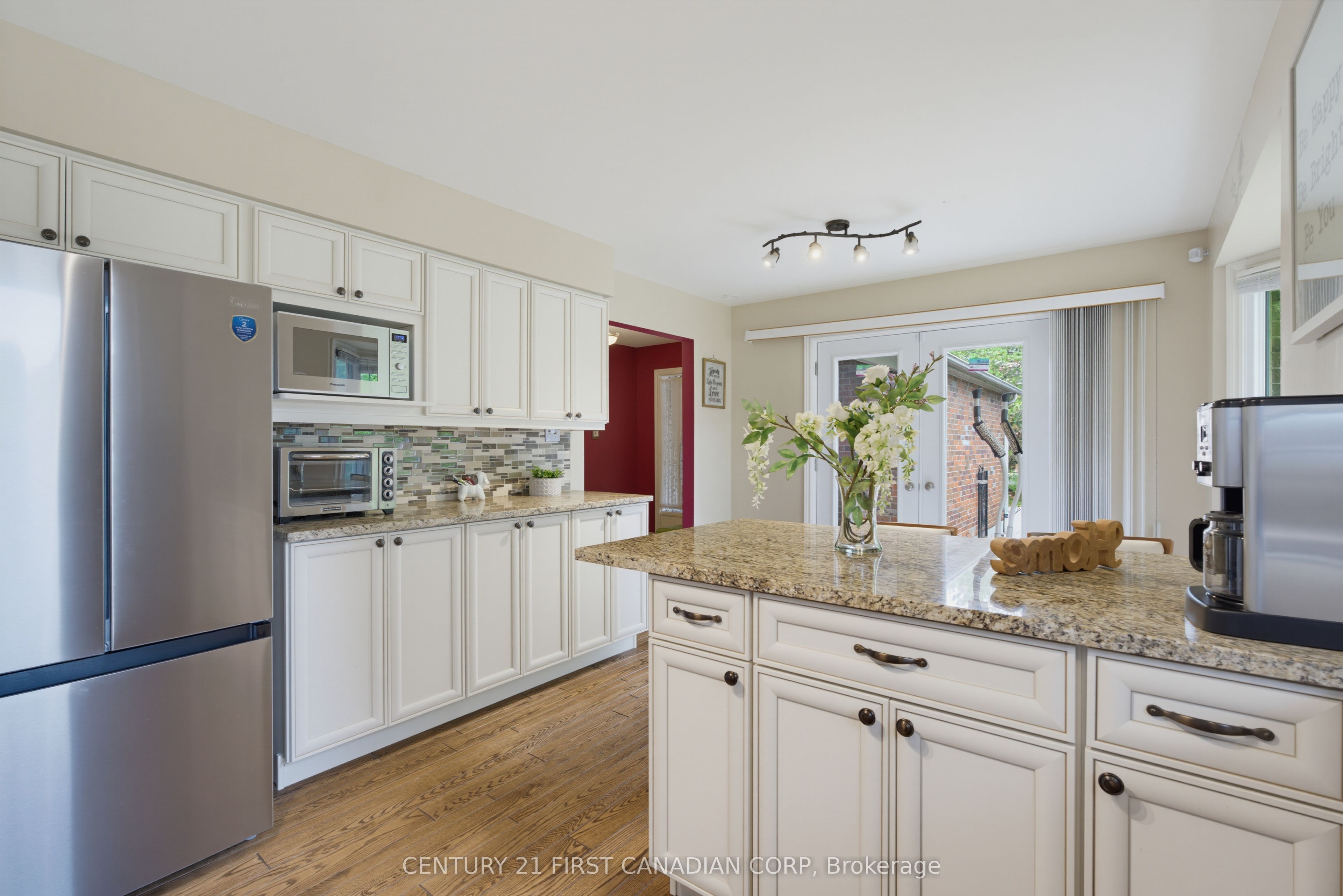 70 Sunnyside Drive 63 Property Photo 14