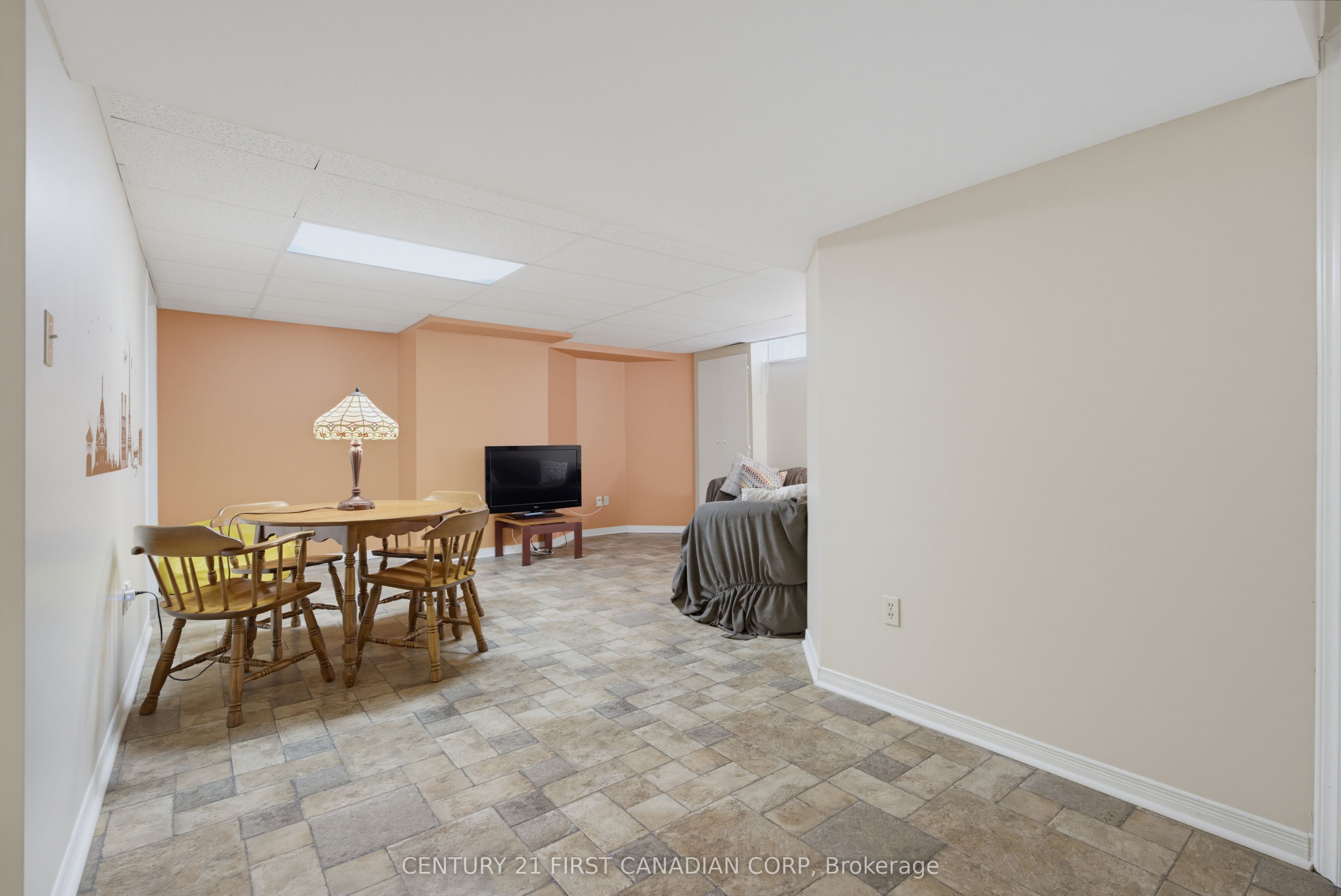 70 Sunnyside Drive 63 Property Photo 34