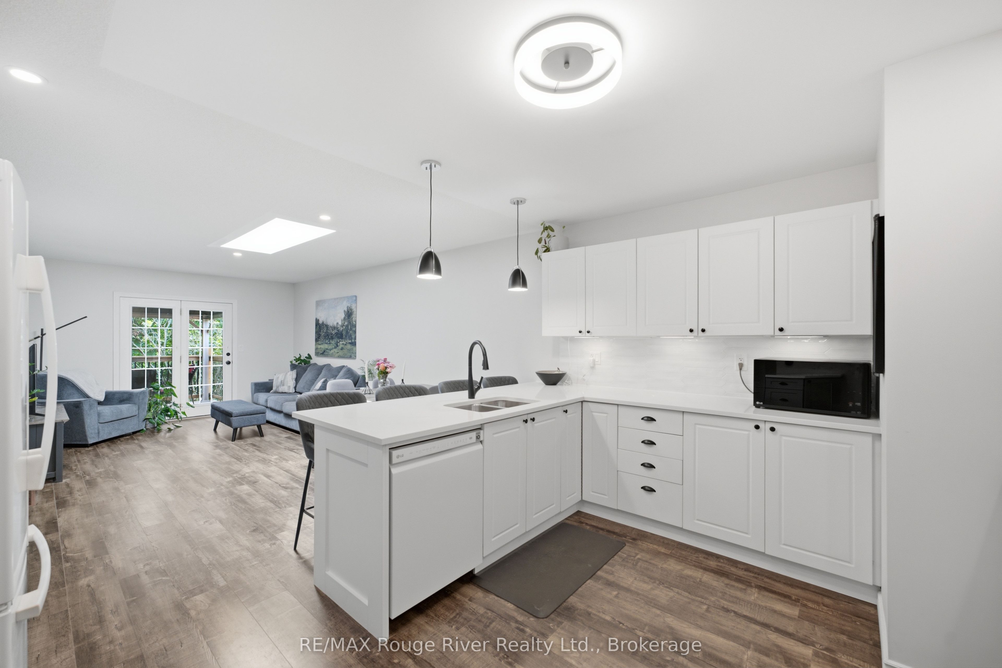 10 Talbot Drive Property Photo 7