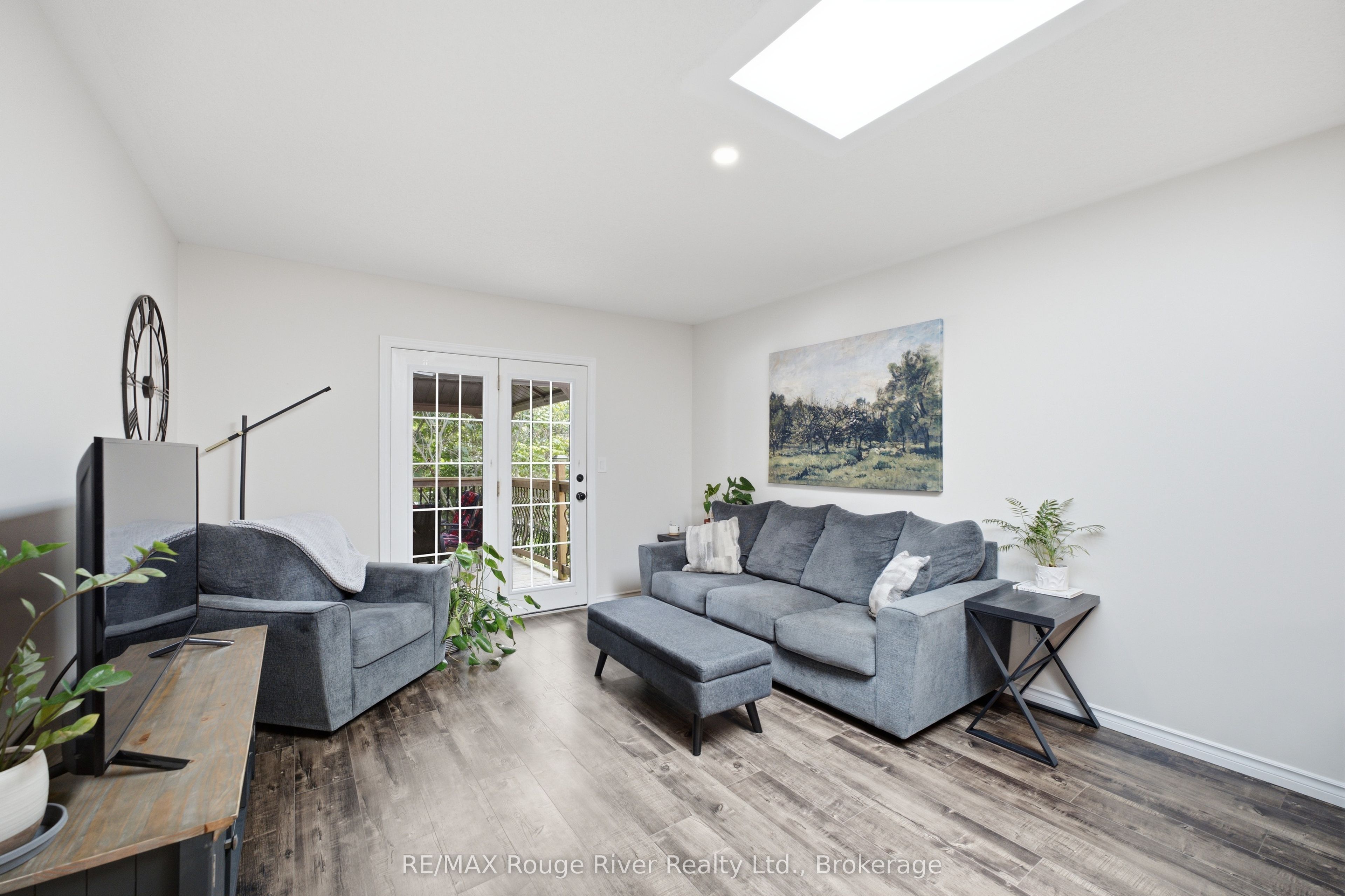 10 Talbot Drive Property Photo 11