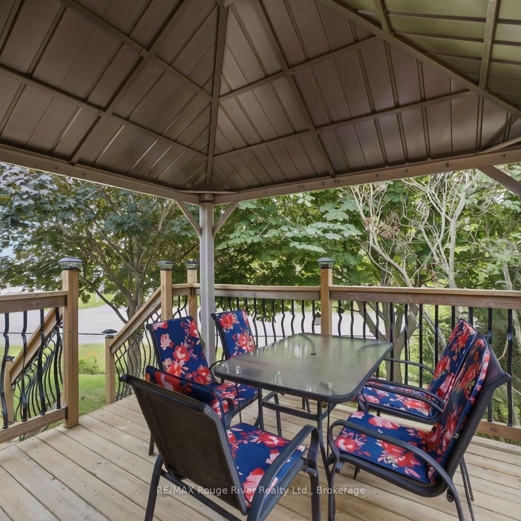 10 Talbot Drive Property Photo 28