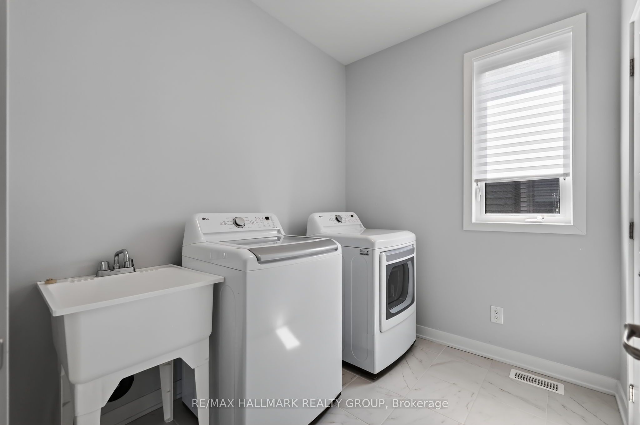 717 Fenwick Way Property Photo 42