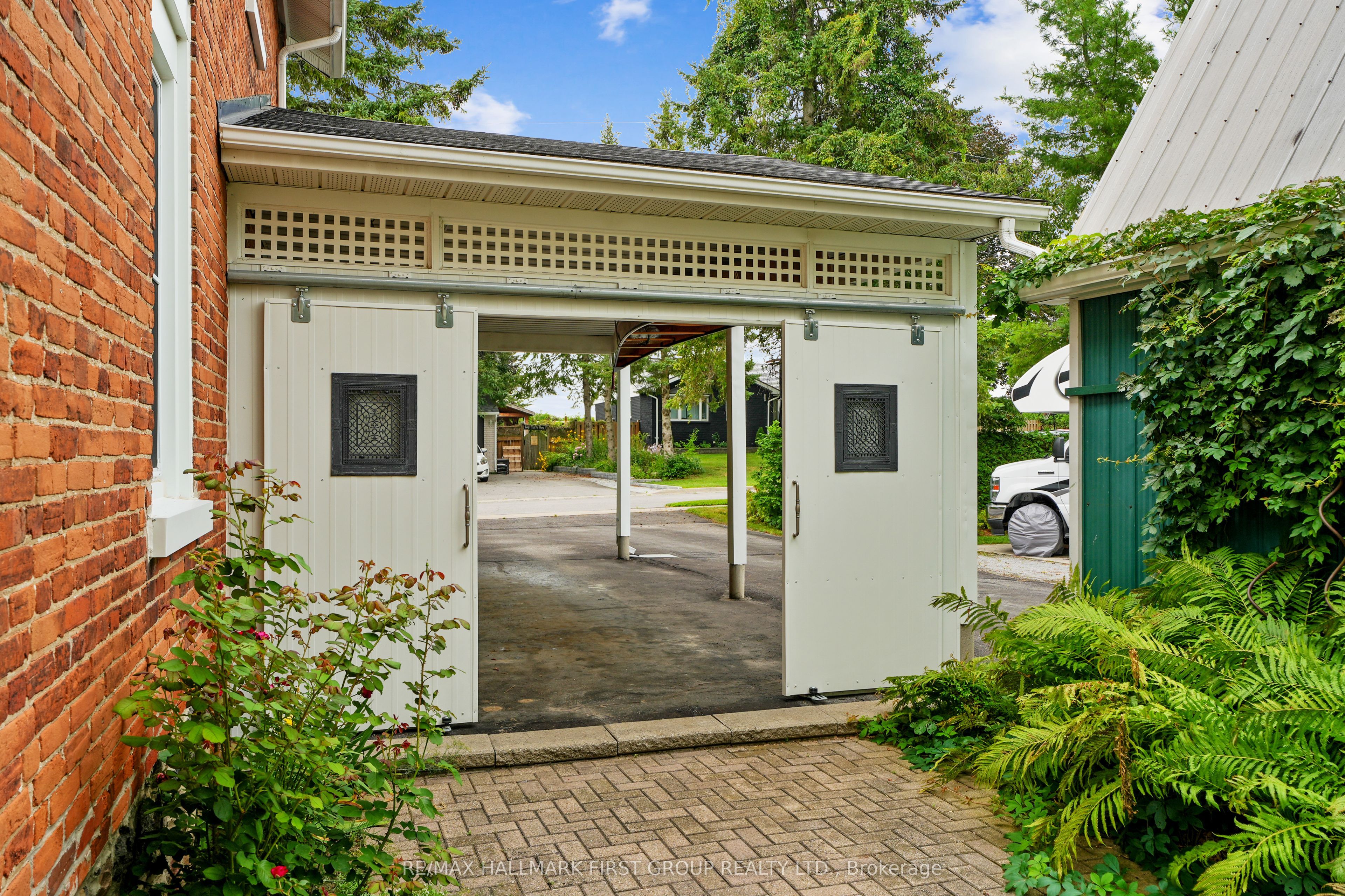 20 Kensington Avenue Property Photo 45