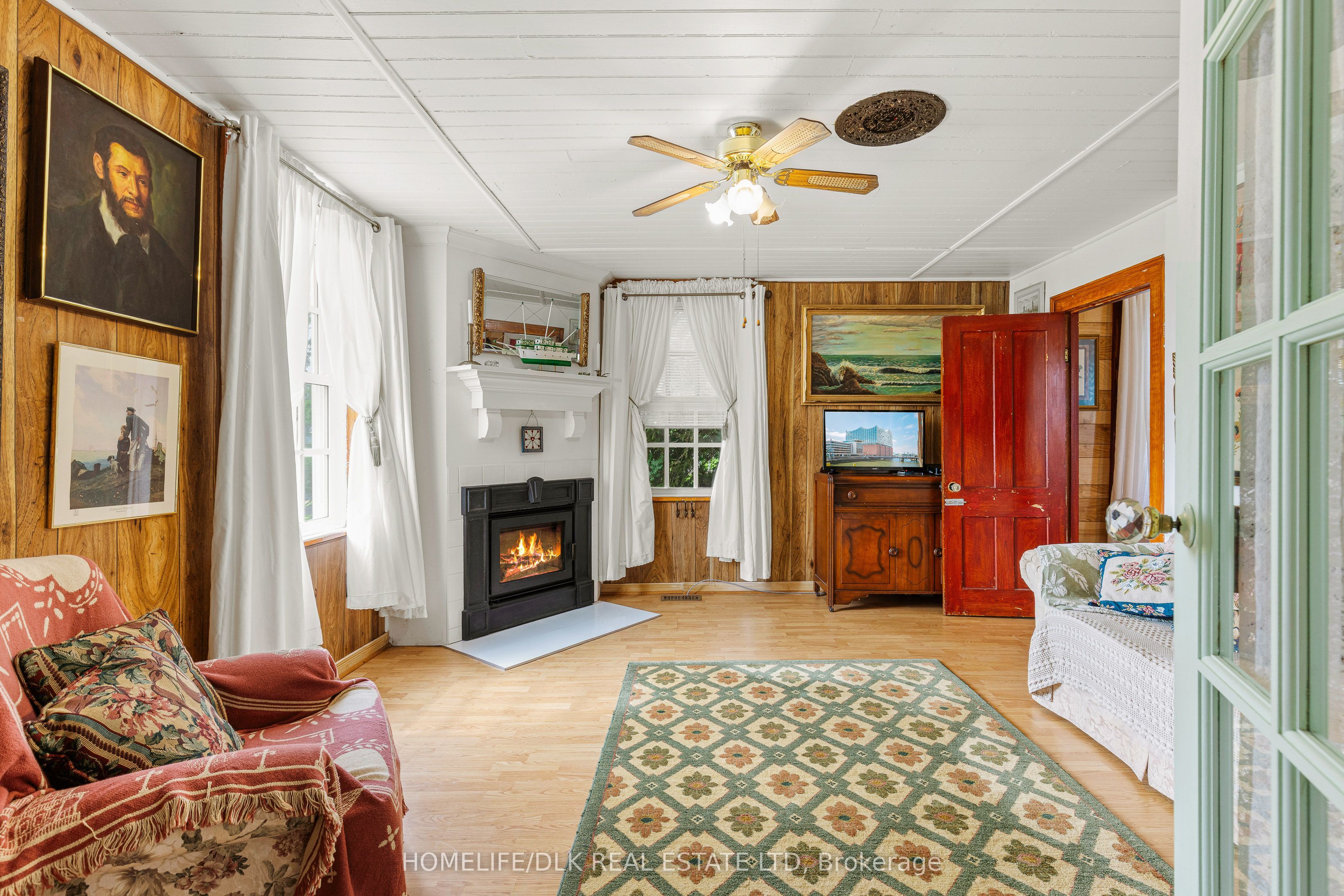 415 2 Highway S Property Photo 14