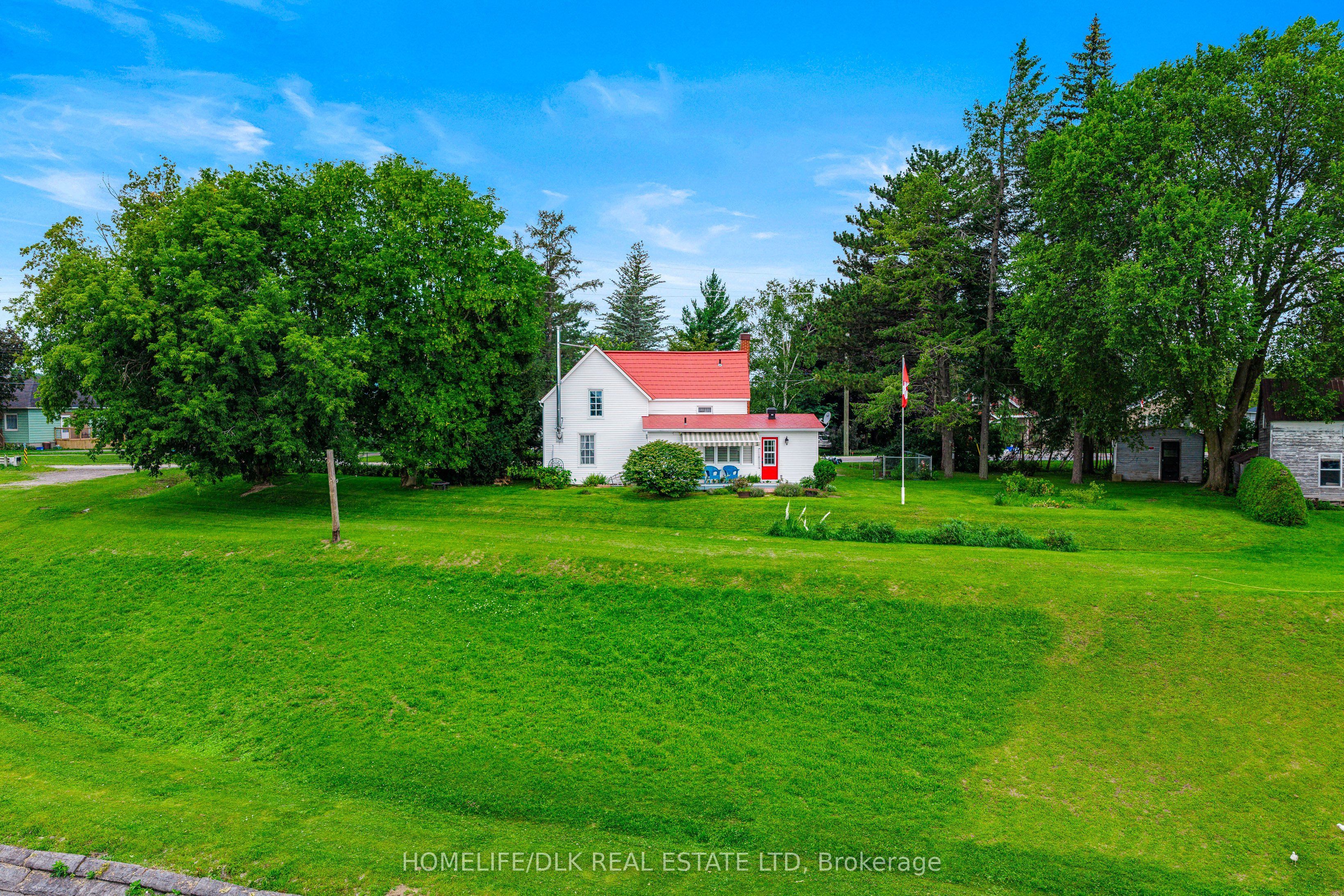 415 2 Highway S Property Photo 24