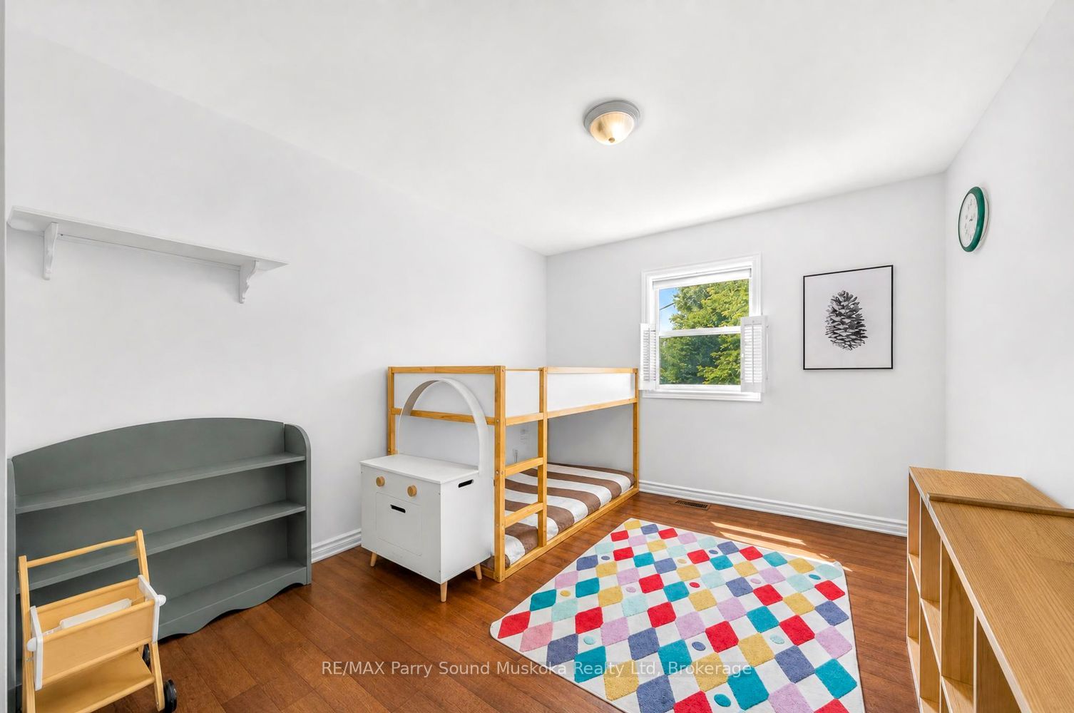 8 Mountain Basin Drive Property Photo 12