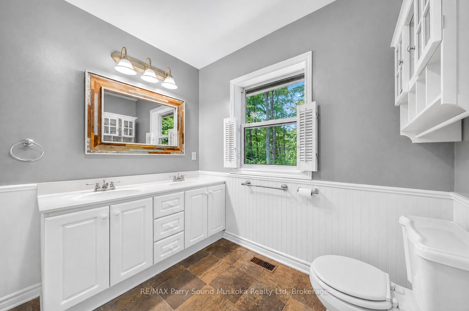 8 Mountain Basin Drive Property Photo 18