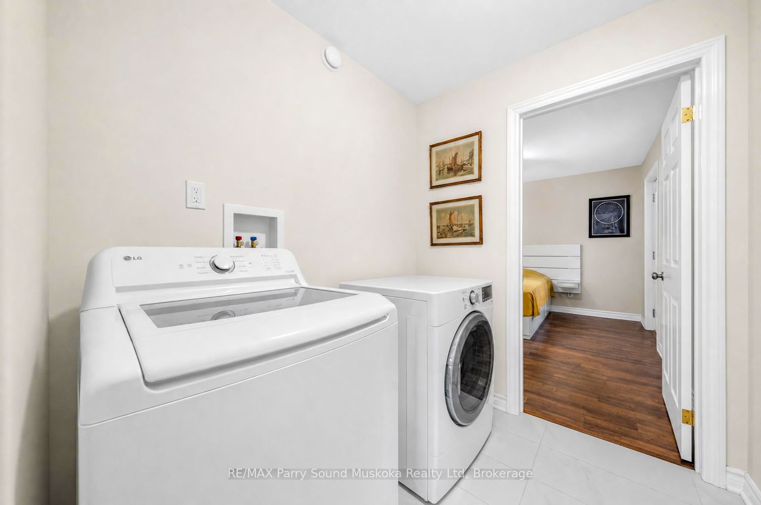 8 Mountain Basin Drive Property Photo 19