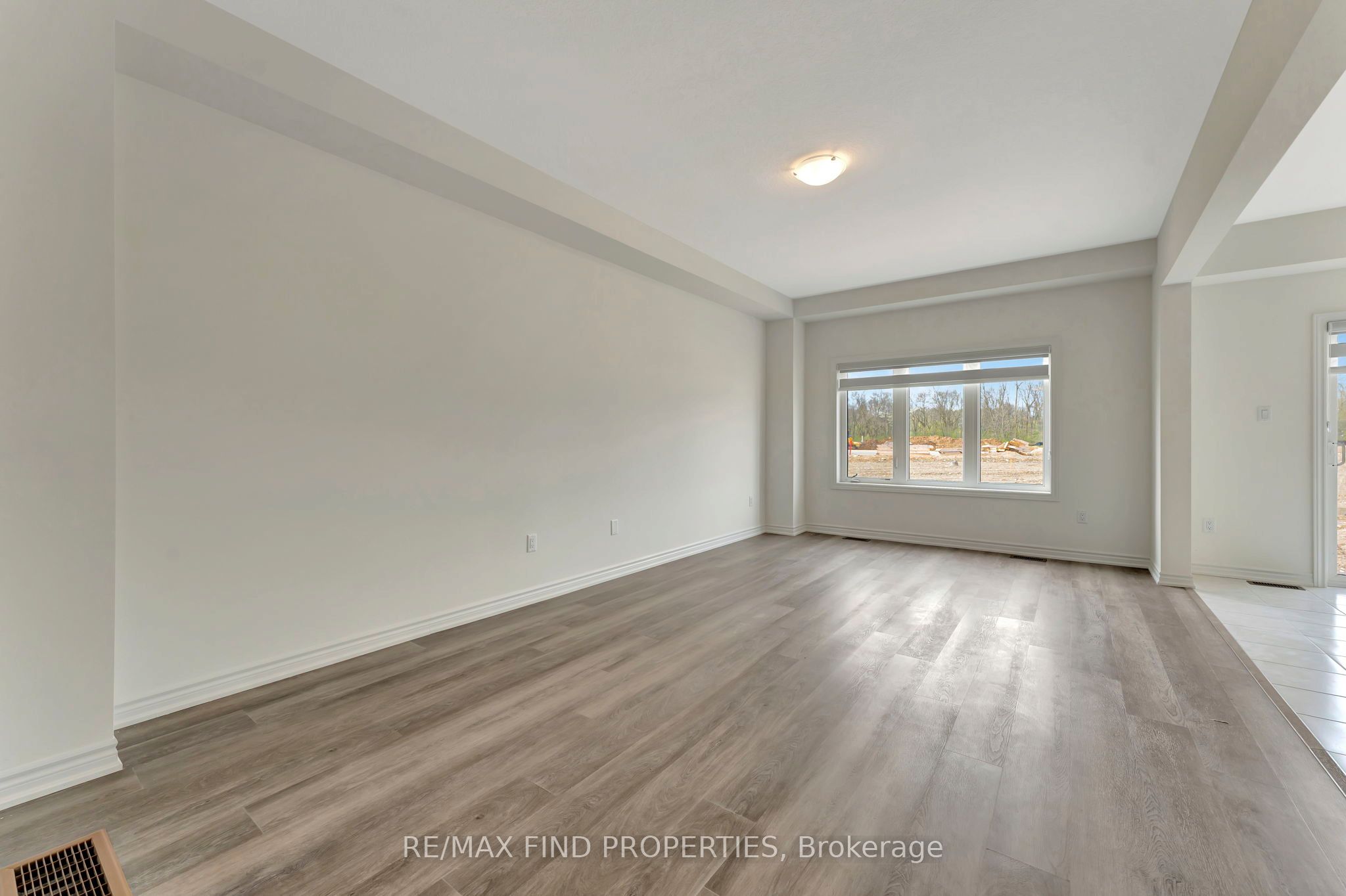 21 Dennis Avenue Property Photo 6