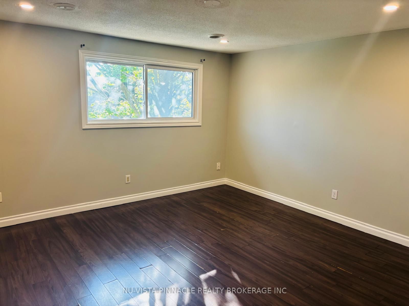 577 Third Street 39 Property Photo 14